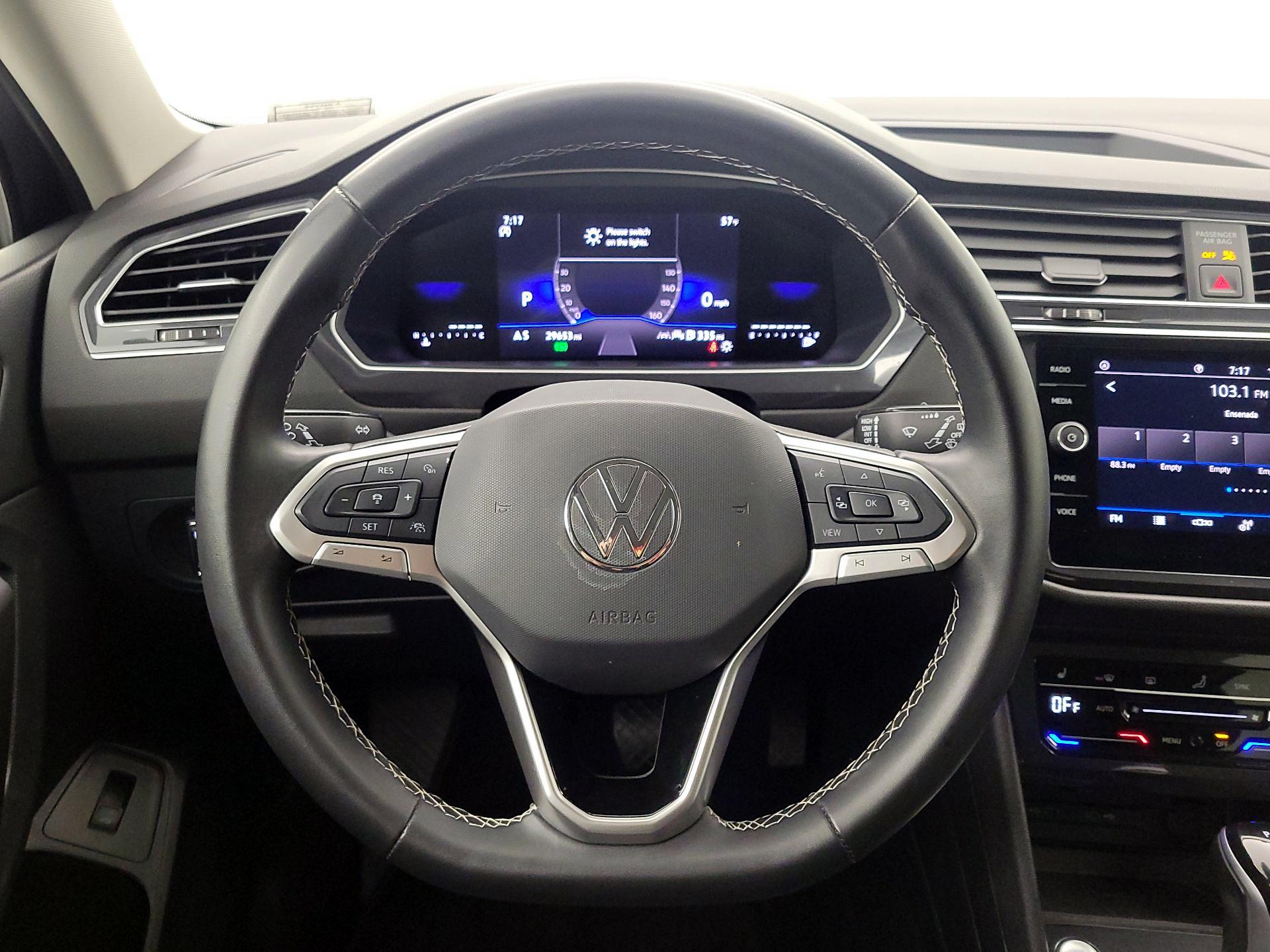 Thumbnail: 2024 Volkswagen Tiguan - 10