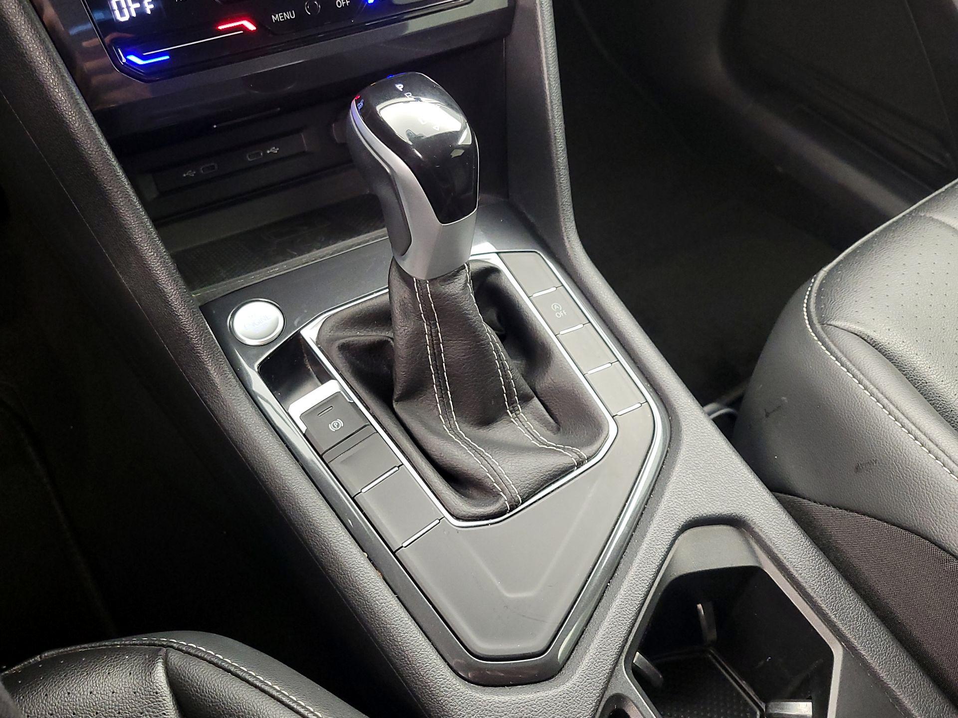 Thumbnail: 2024 Volkswagen Tiguan - 17