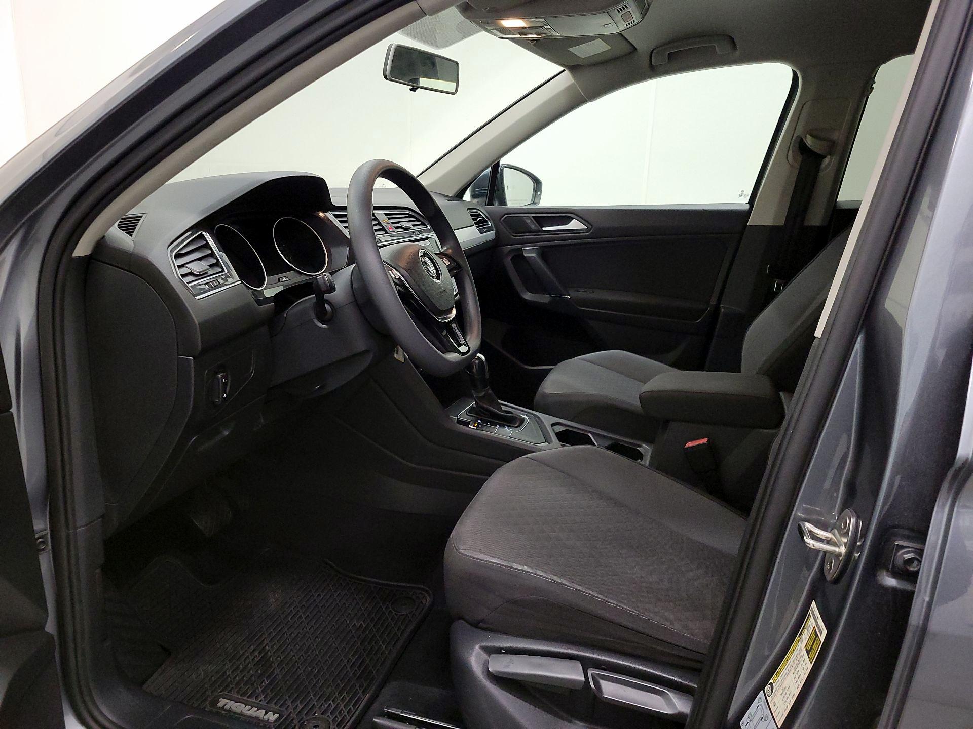 Thumbnail: 2020 Volkswagen Tiguan - 11