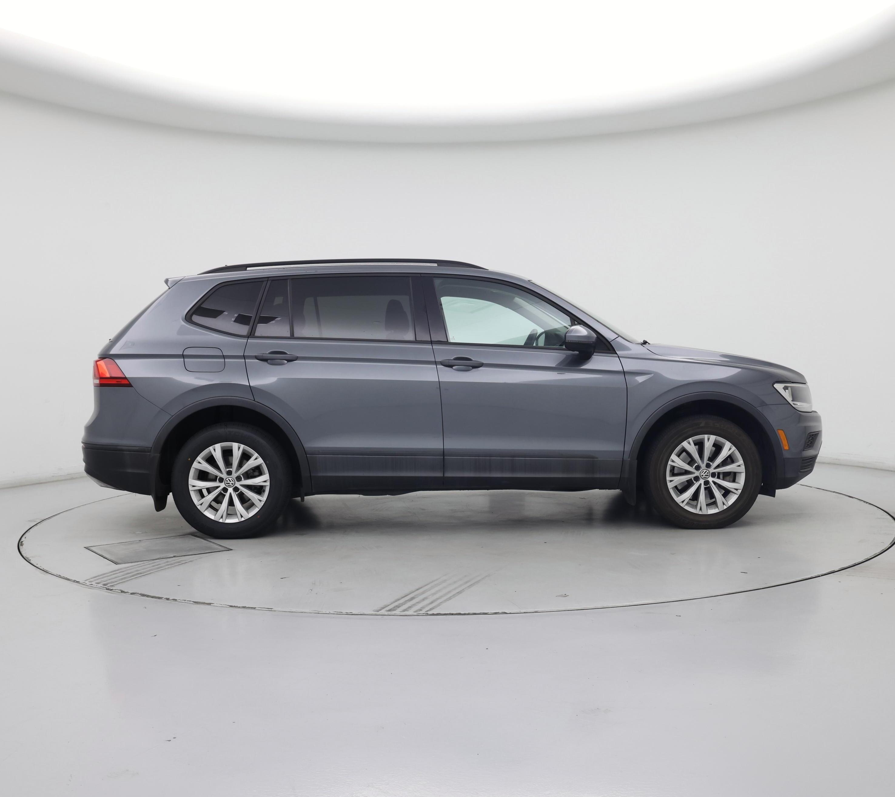 Thumbnail: 2020 Volkswagen Tiguan - 7