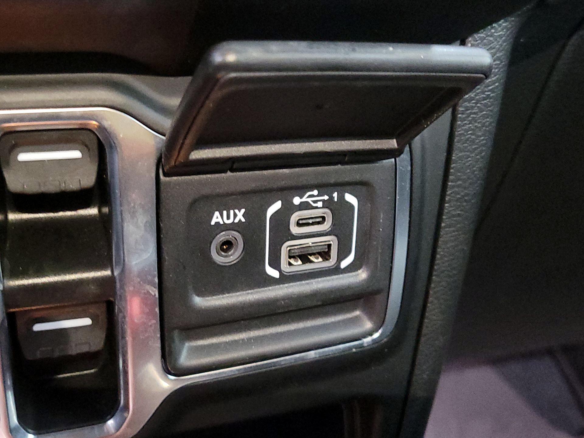 Thumbnail: 2023 Jeep Wrangler - 19