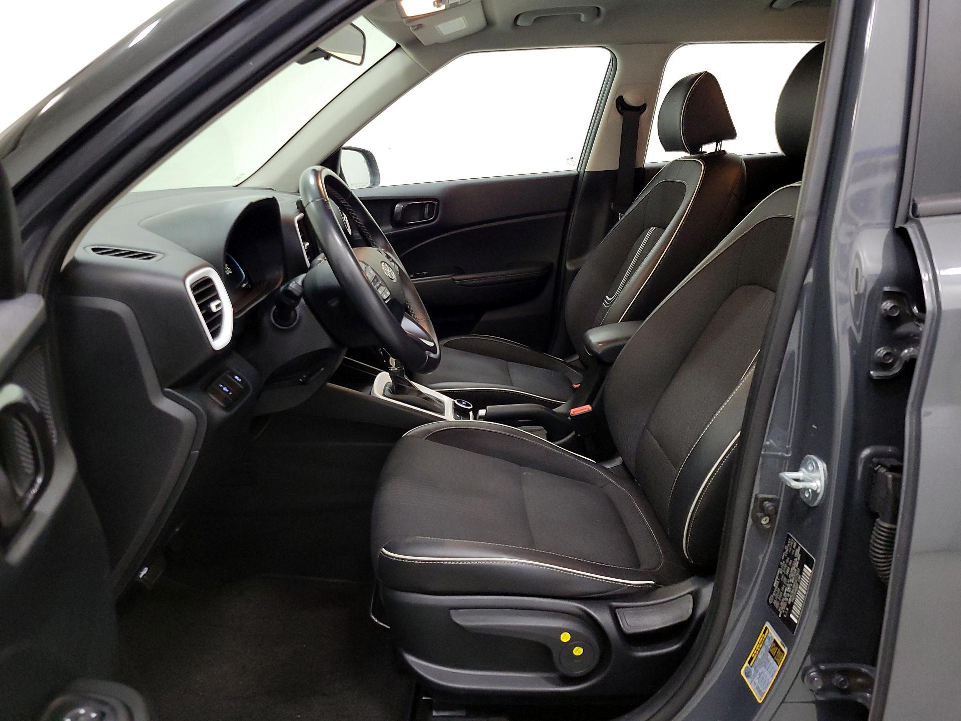 Thumbnail: 2023 Hyundai Venue - 11