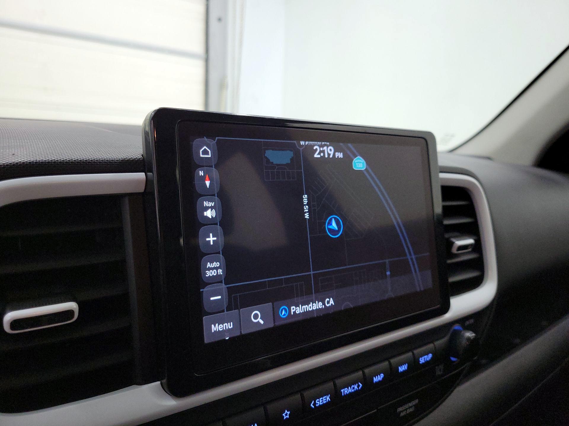 Thumbnail: 2023 Hyundai Venue - 14