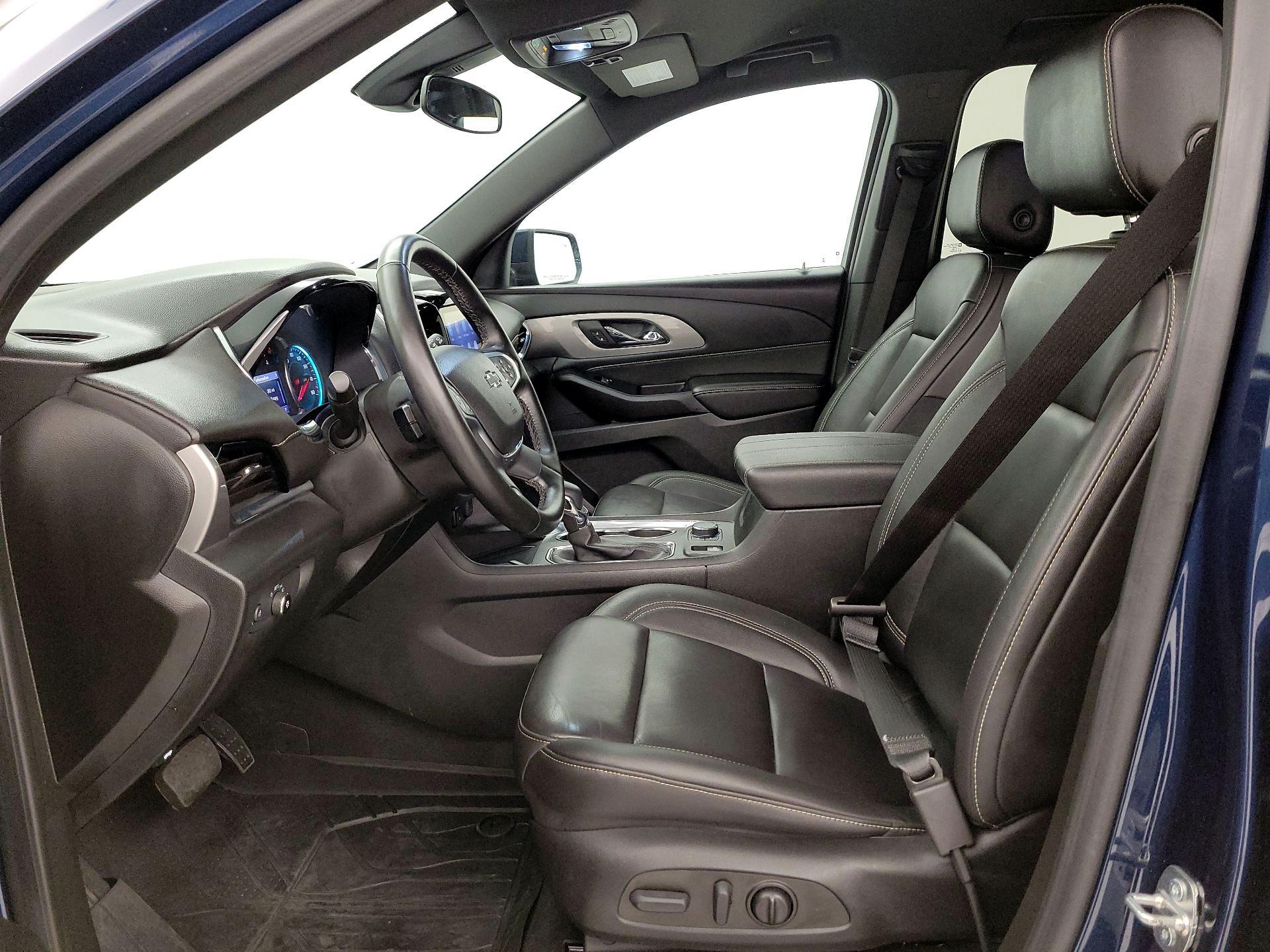 Thumbnail: 2023 Chevrolet Traverse - 11