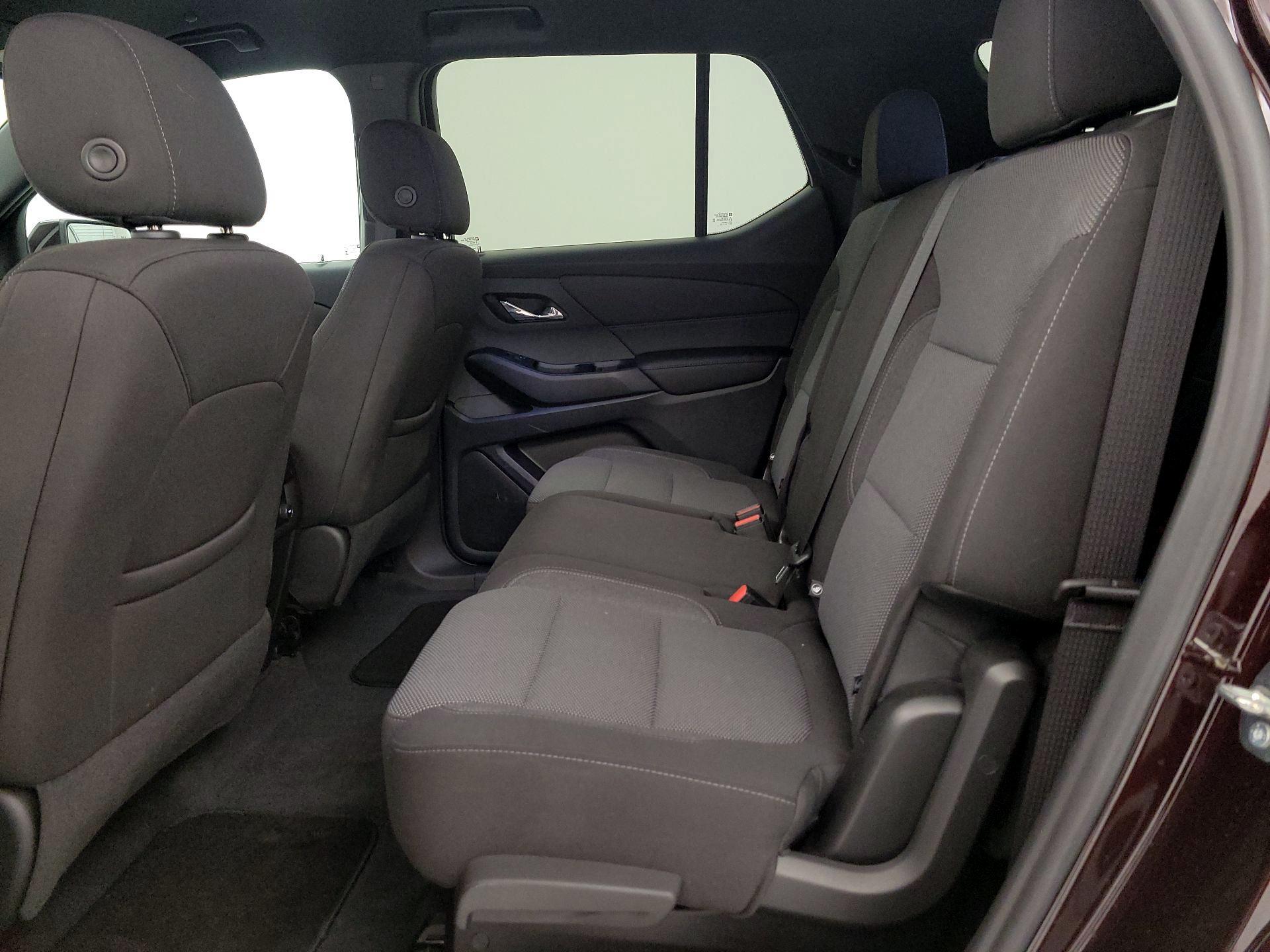 Thumbnail: 2023 Chevrolet Traverse - 19