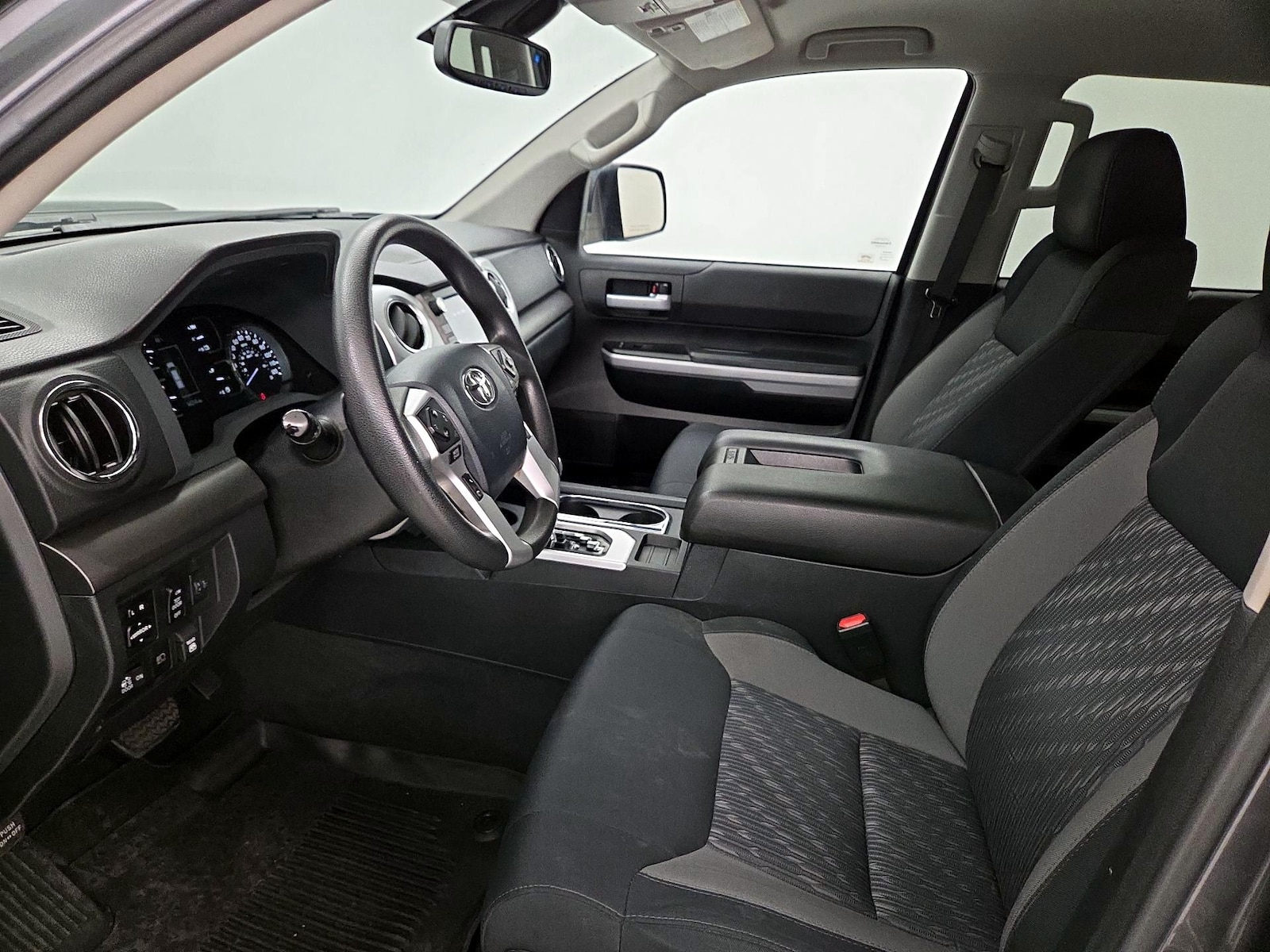 2020 Toyota Tundra SR5 - Photo 12