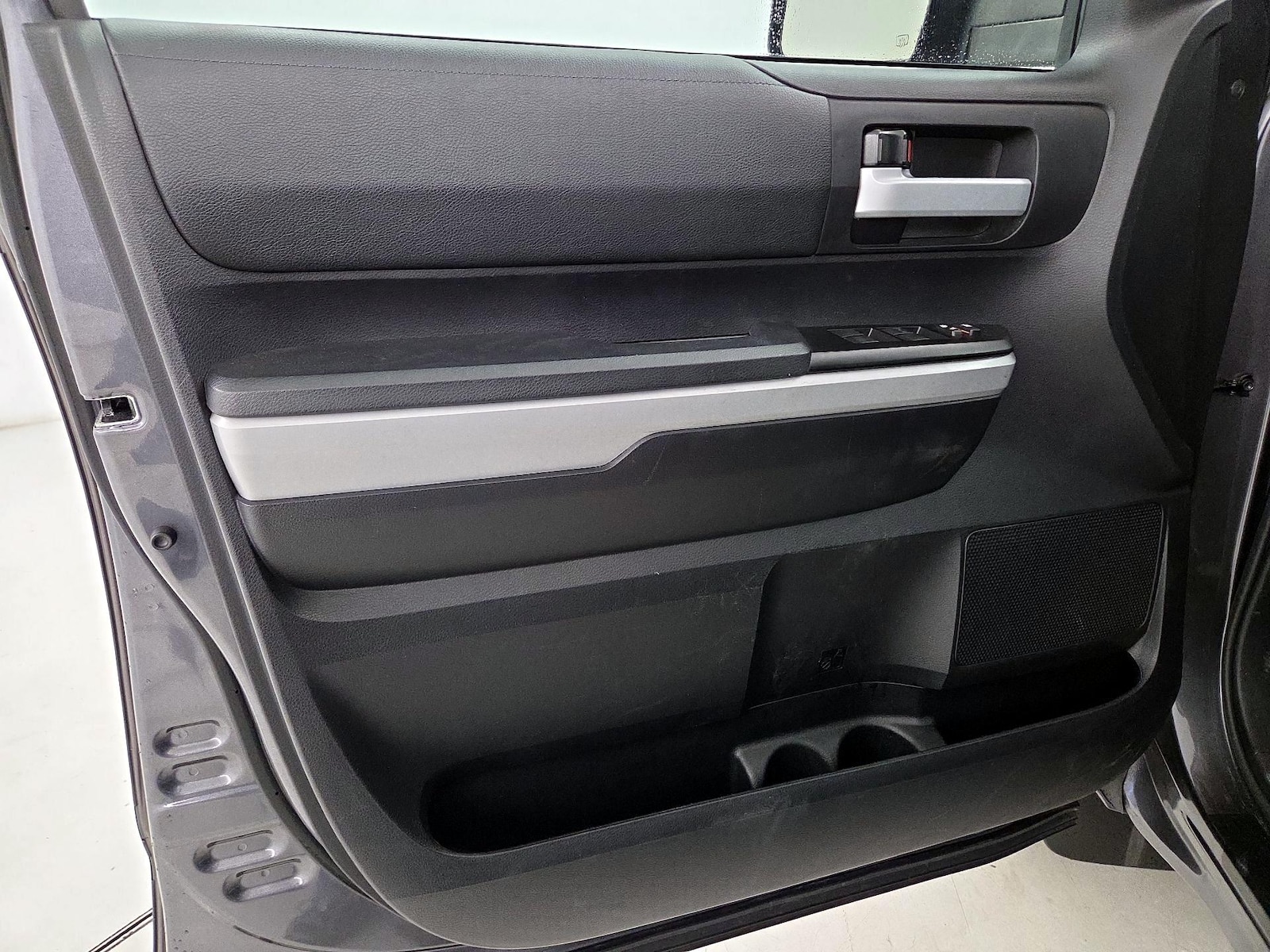 2020 Toyota Tundra SR5 - Photo 13