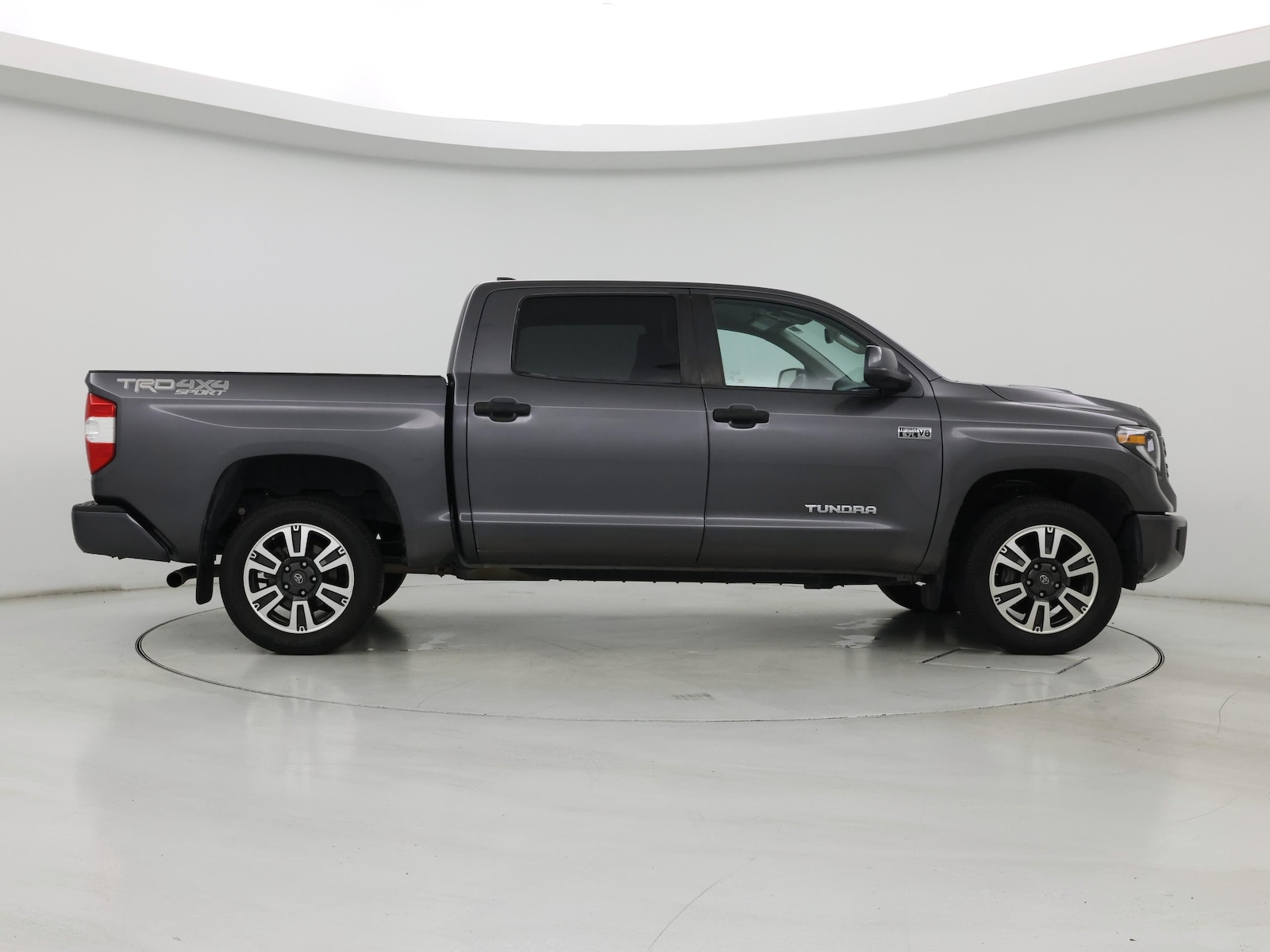 2020 Toyota Tundra SR5 - Photo 8