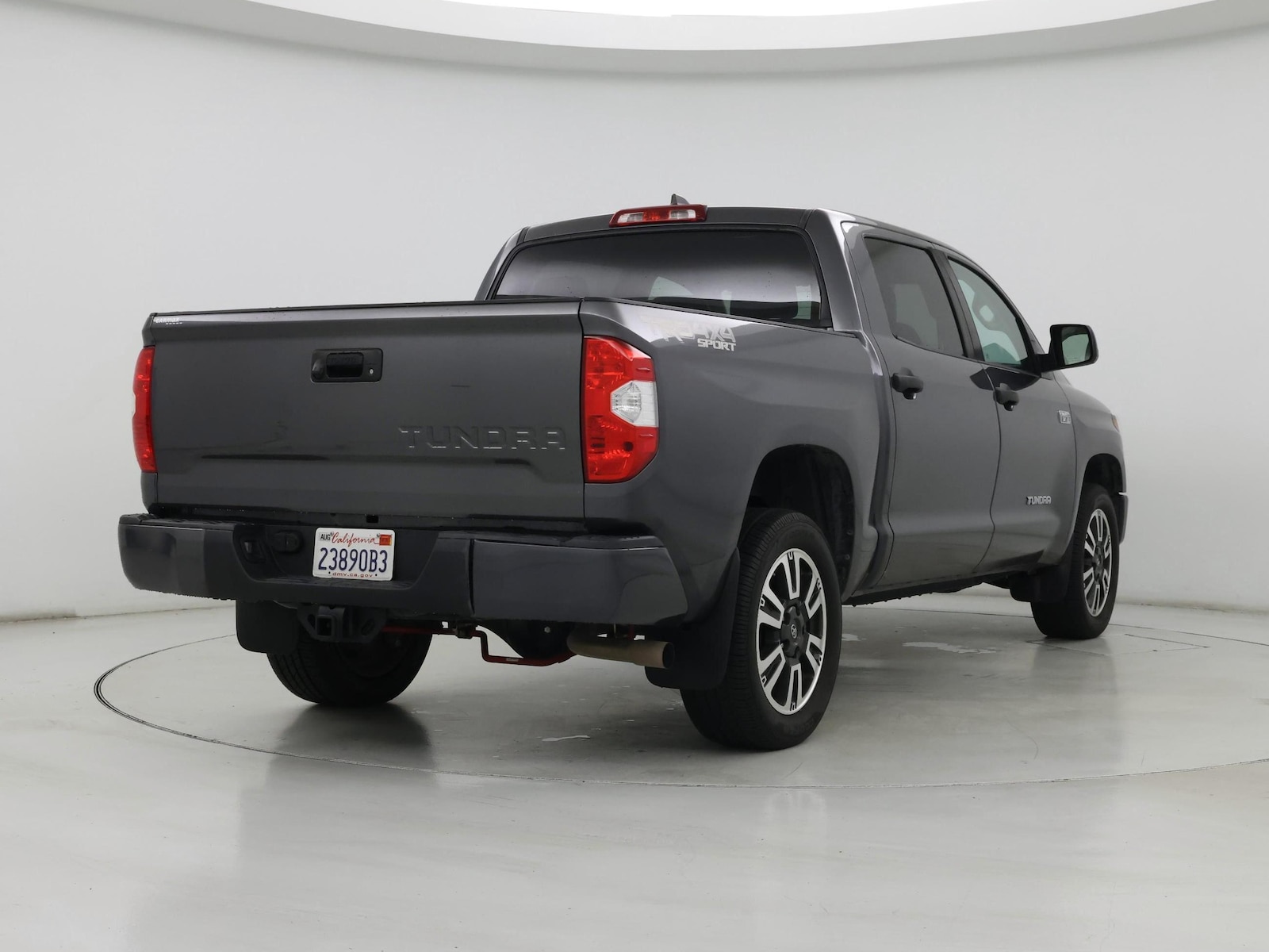 2020 Toyota Tundra SR5 - Photo 9