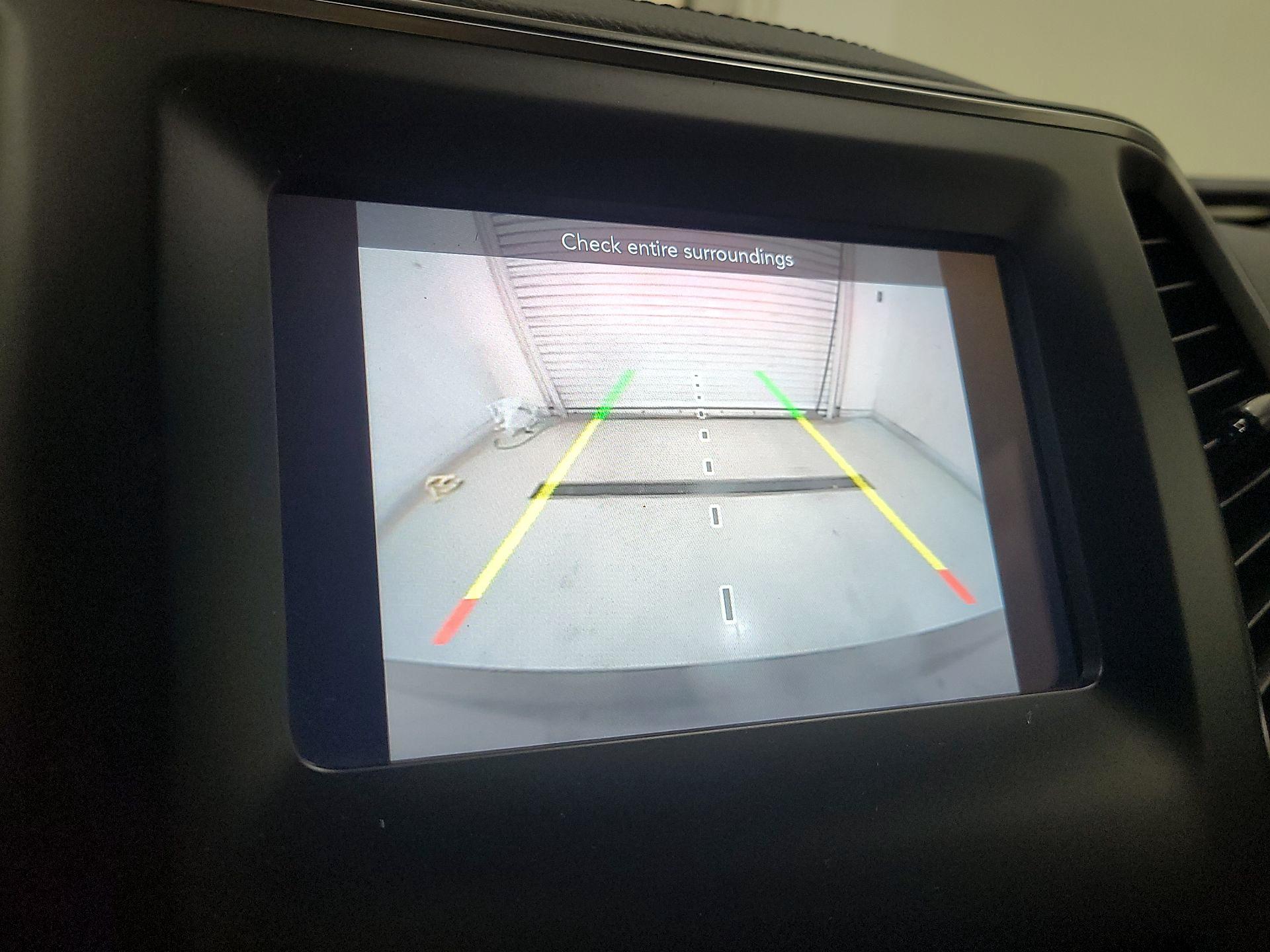 Thumbnail: 2021 Jeep Cherokee - 14