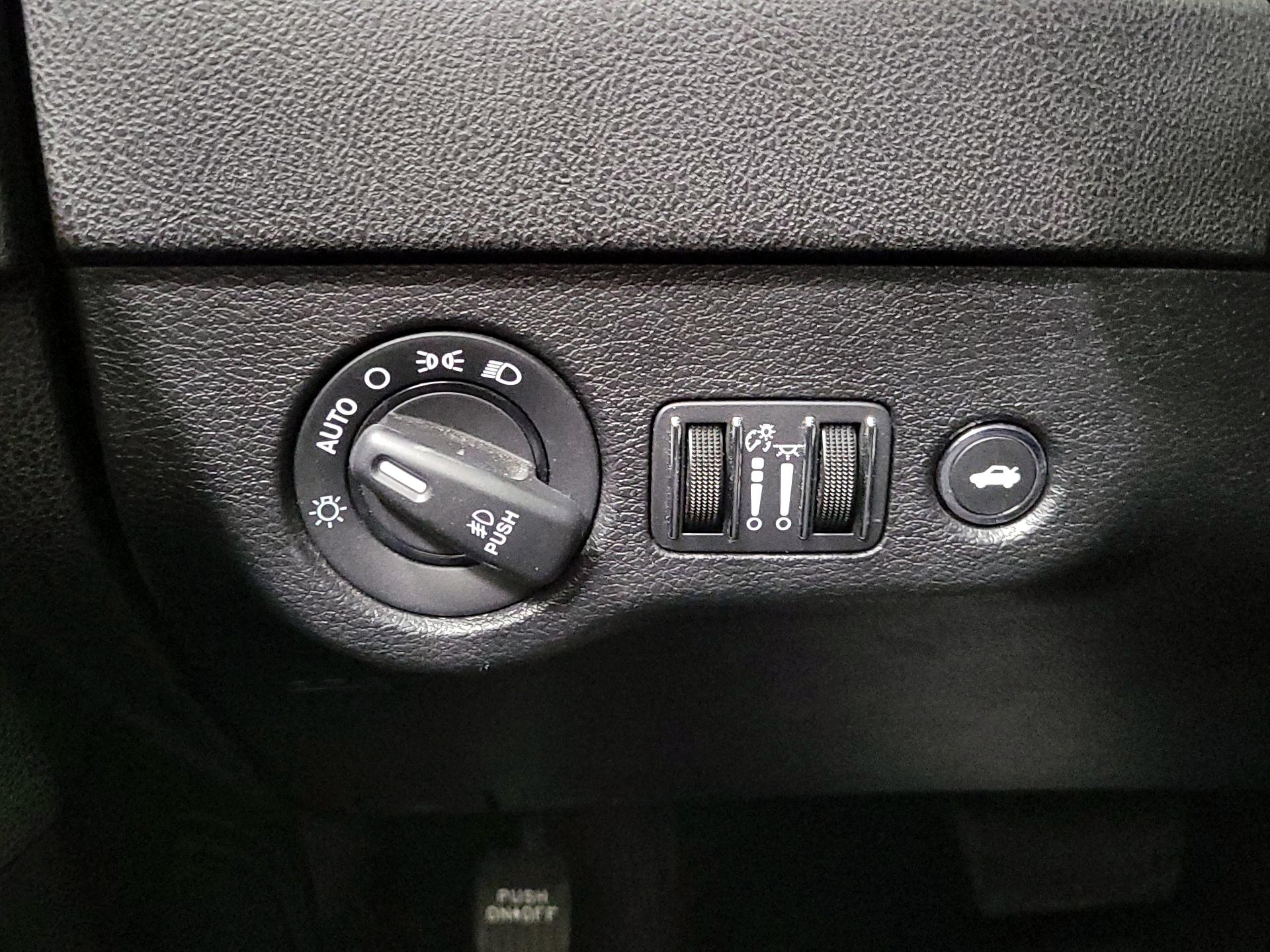 Thumbnail: 2021 Dodge Charger - 13