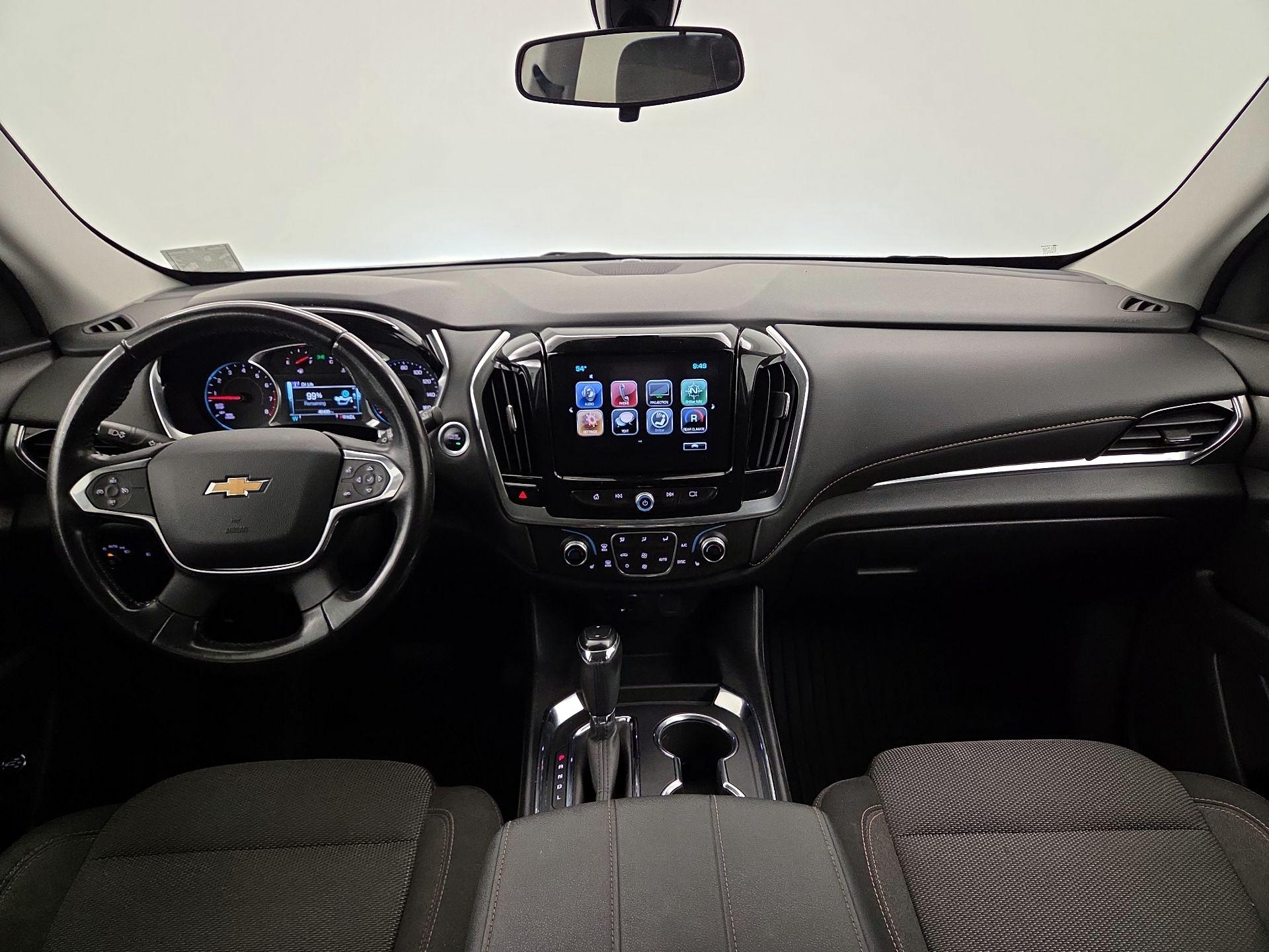 Thumbnail: 2018 Chevrolet Traverse - 9