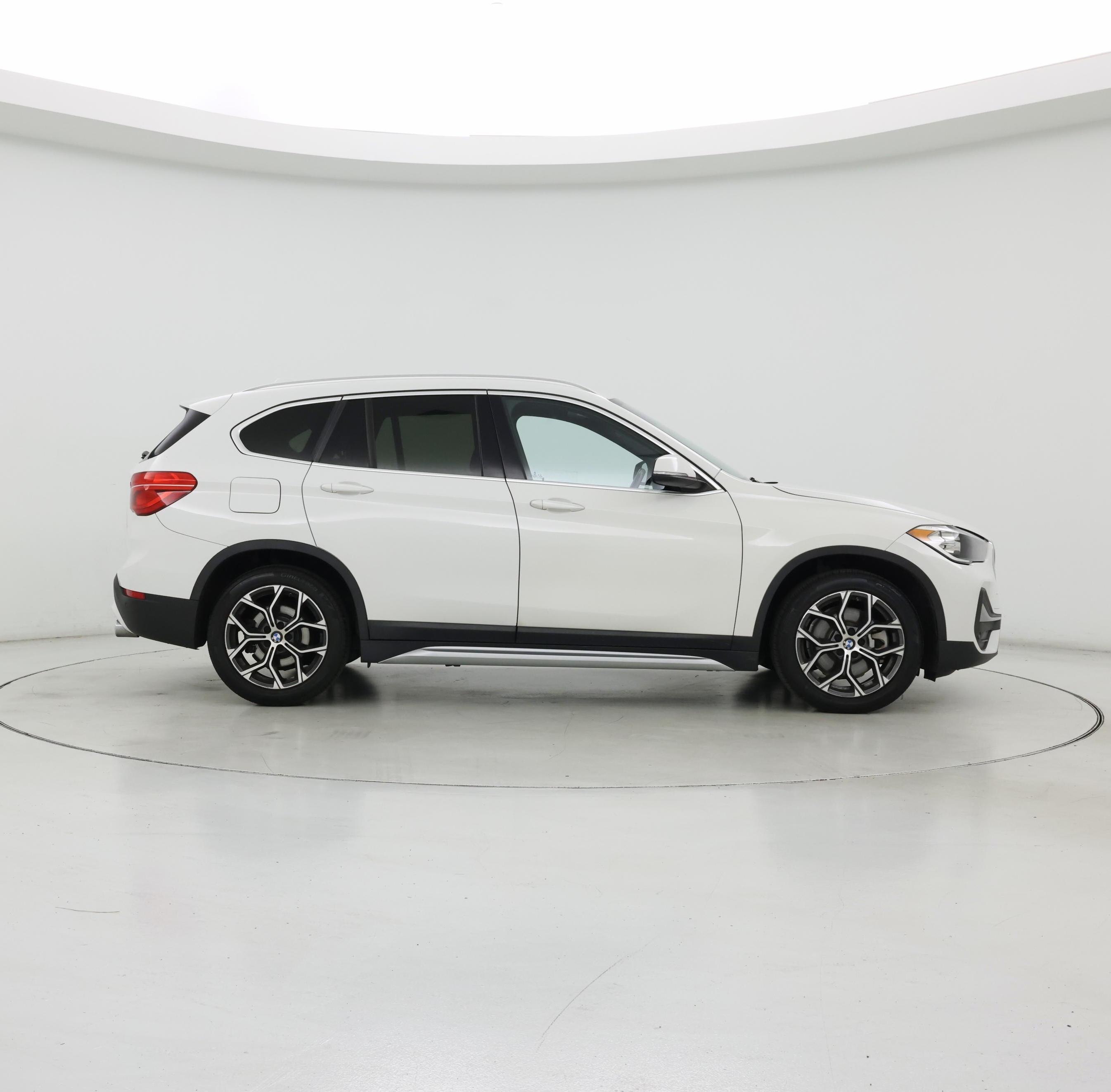 Thumbnail: 2021 BMW X1 - 7