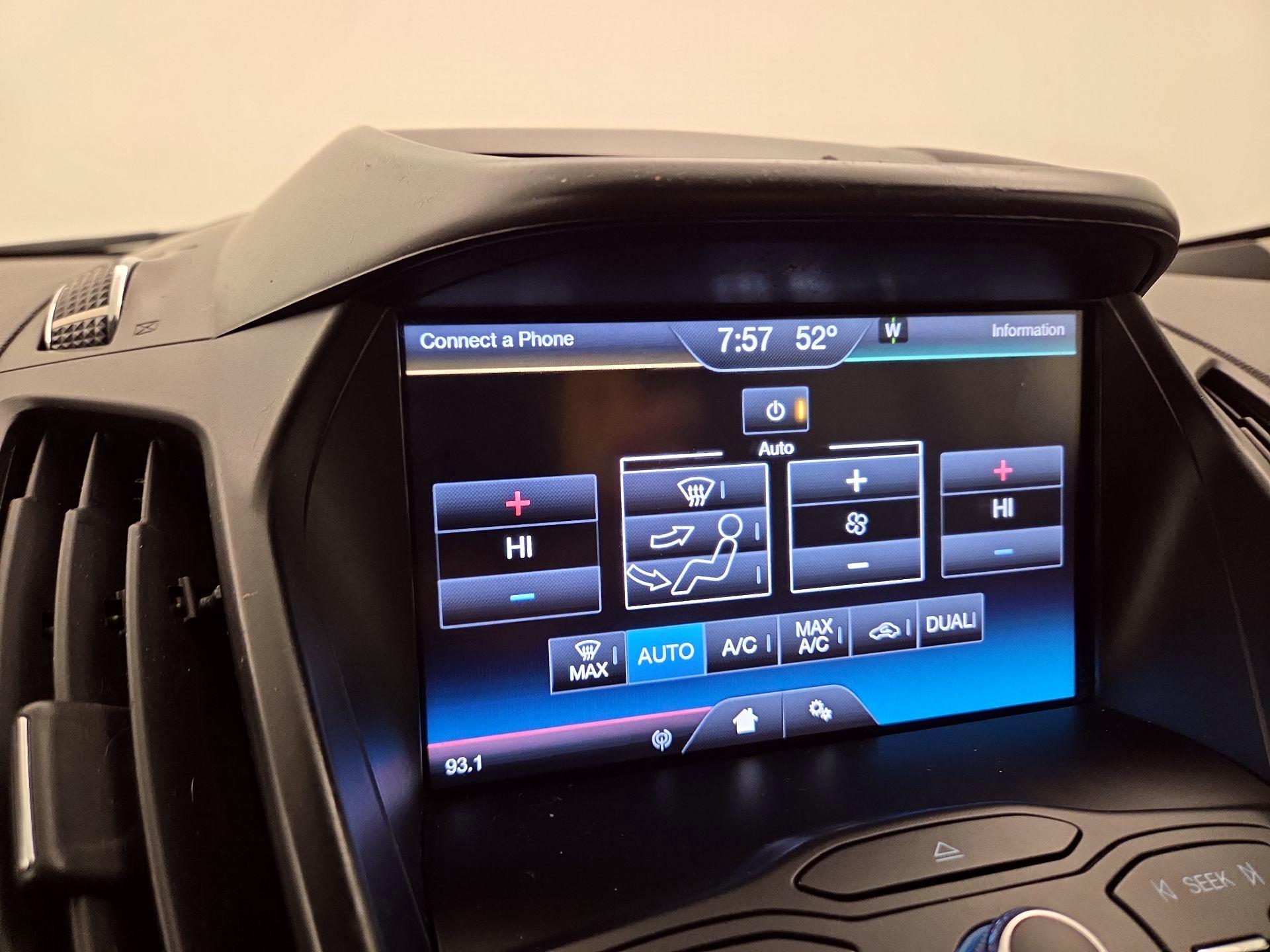 Thumbnail: 2014 Ford Escape - 16