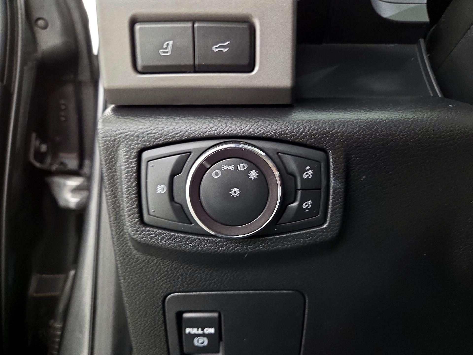 Thumbnail: 2020 Ford Expedition - 13