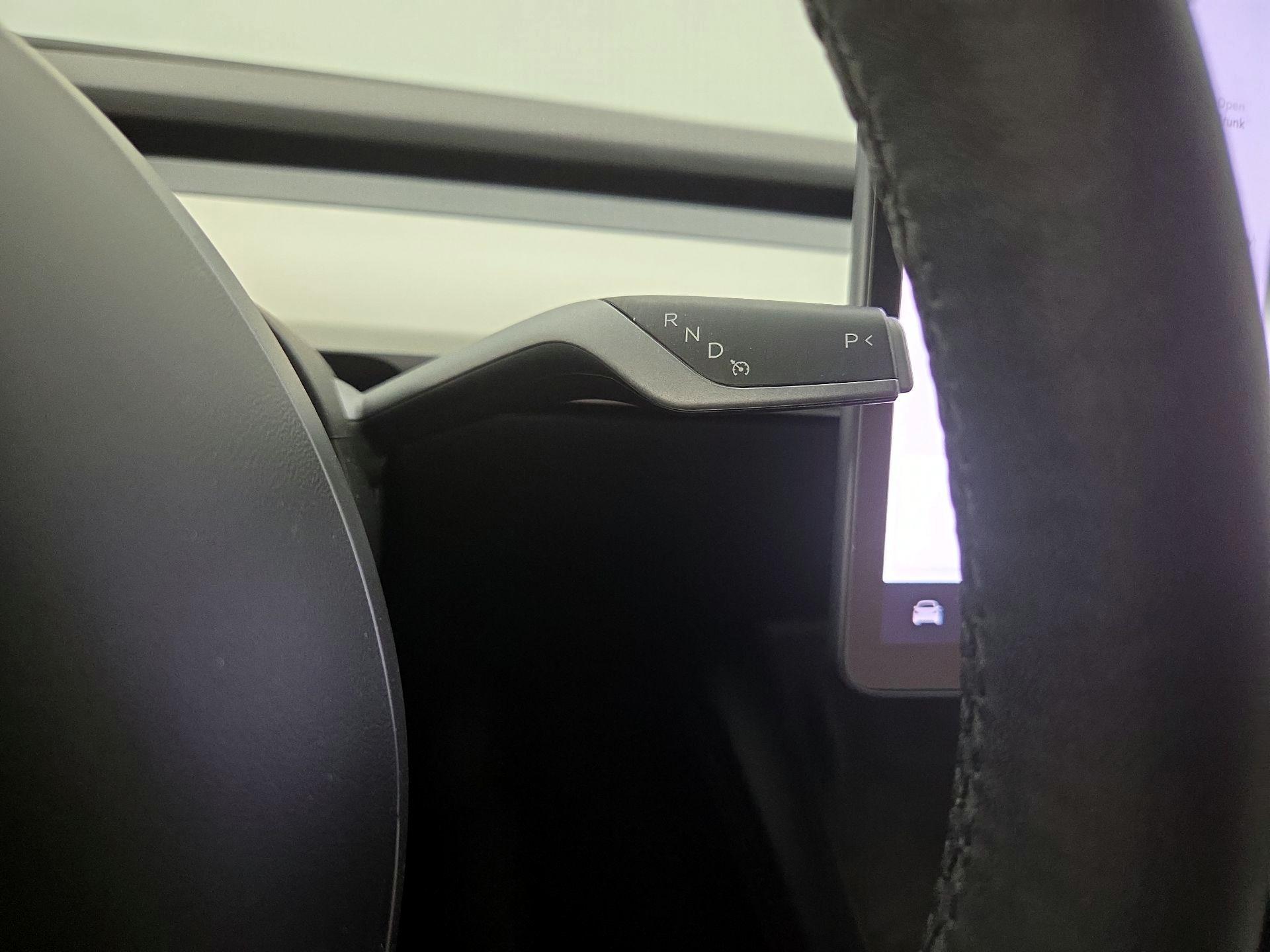 Thumbnail: 2022 Tesla Model 3 - 17