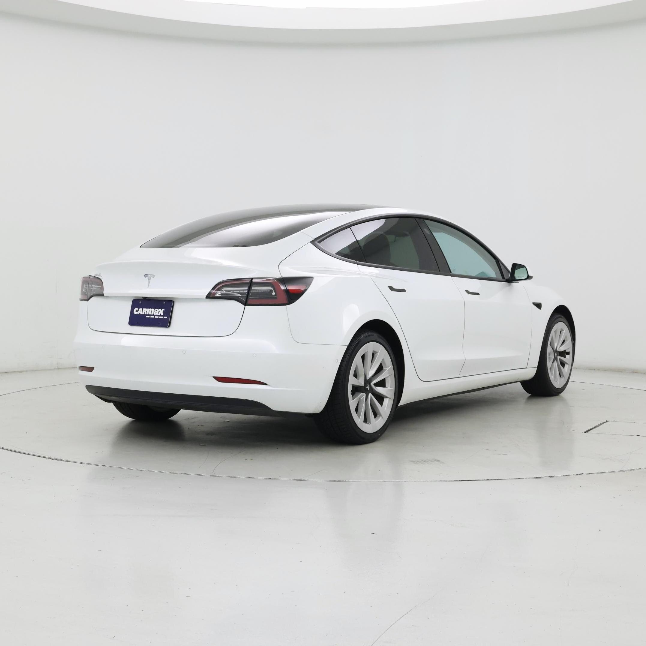 Thumbnail: 2022 Tesla Model 3 - 8