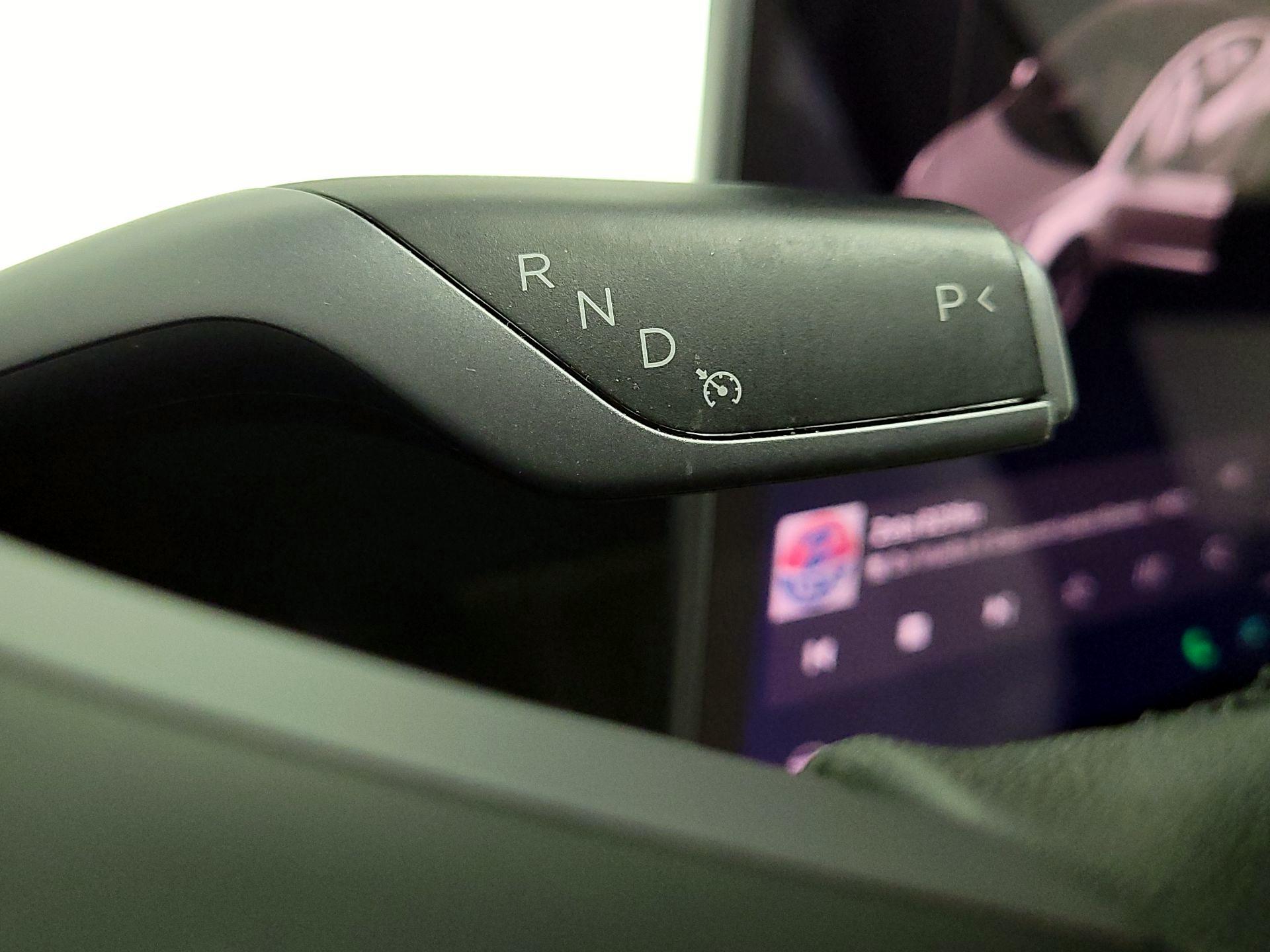 Thumbnail: 2021 Tesla Model 3 - 17