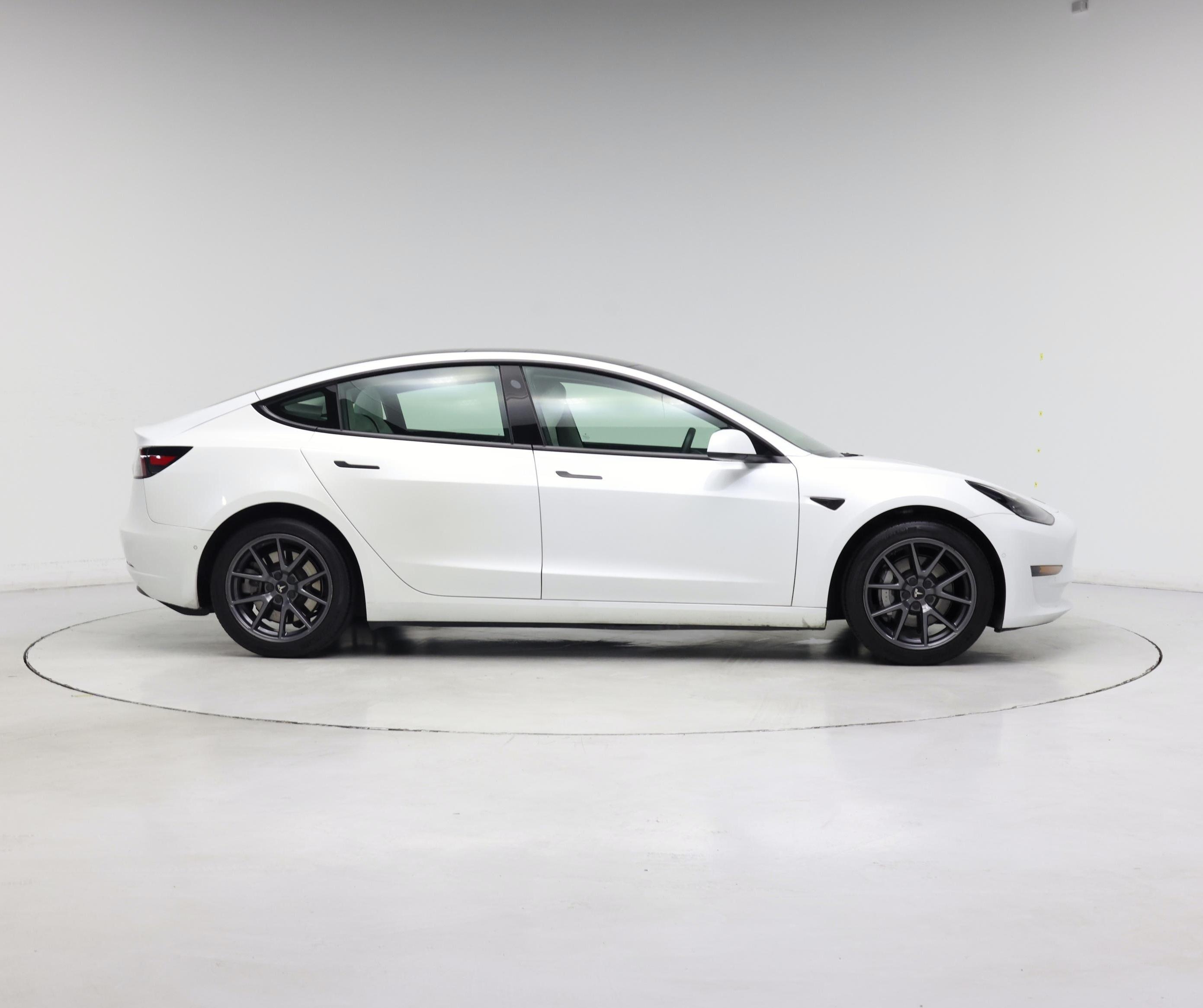 Thumbnail: 2021 Tesla Model 3 - 7