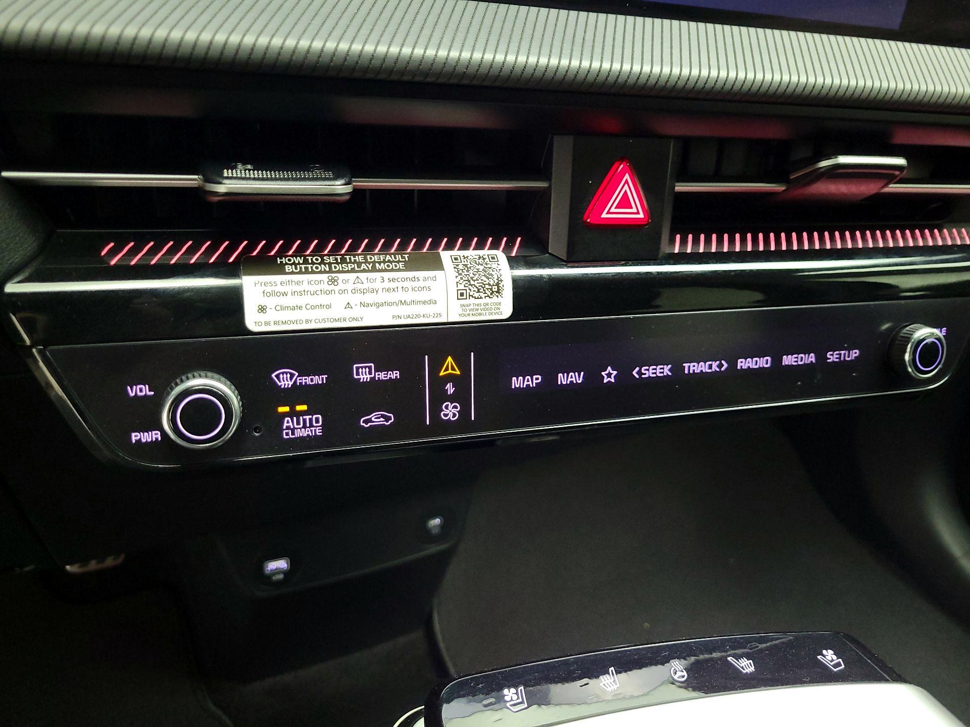 Thumbnail: 2023 Kia EV6 - 17