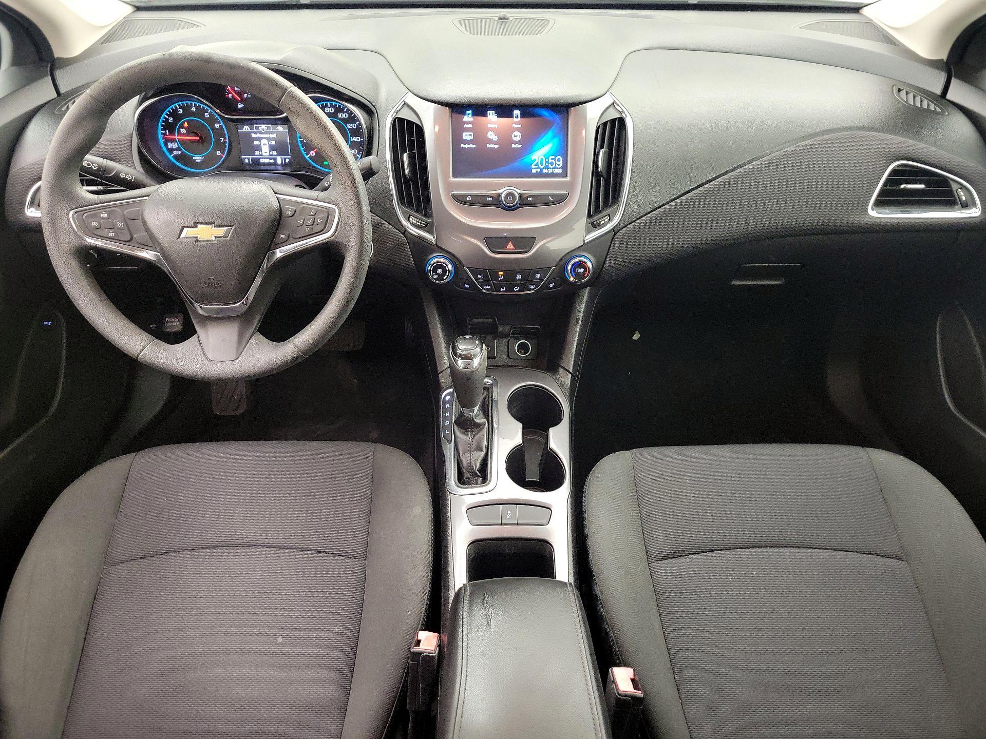 Thumbnail: 2017 Chevrolet Cruze - 9