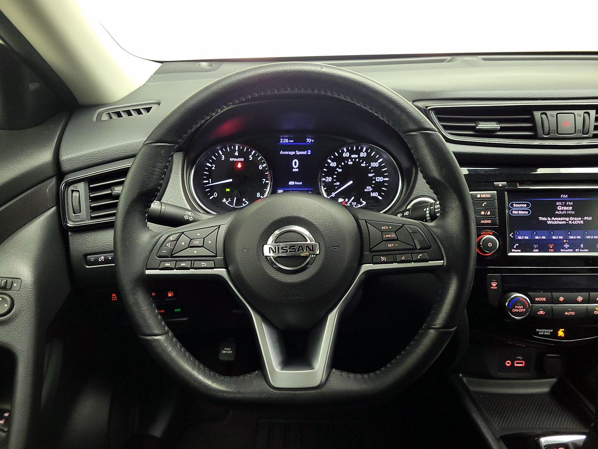 Thumbnail: 2020 Nissan Rogue - 10