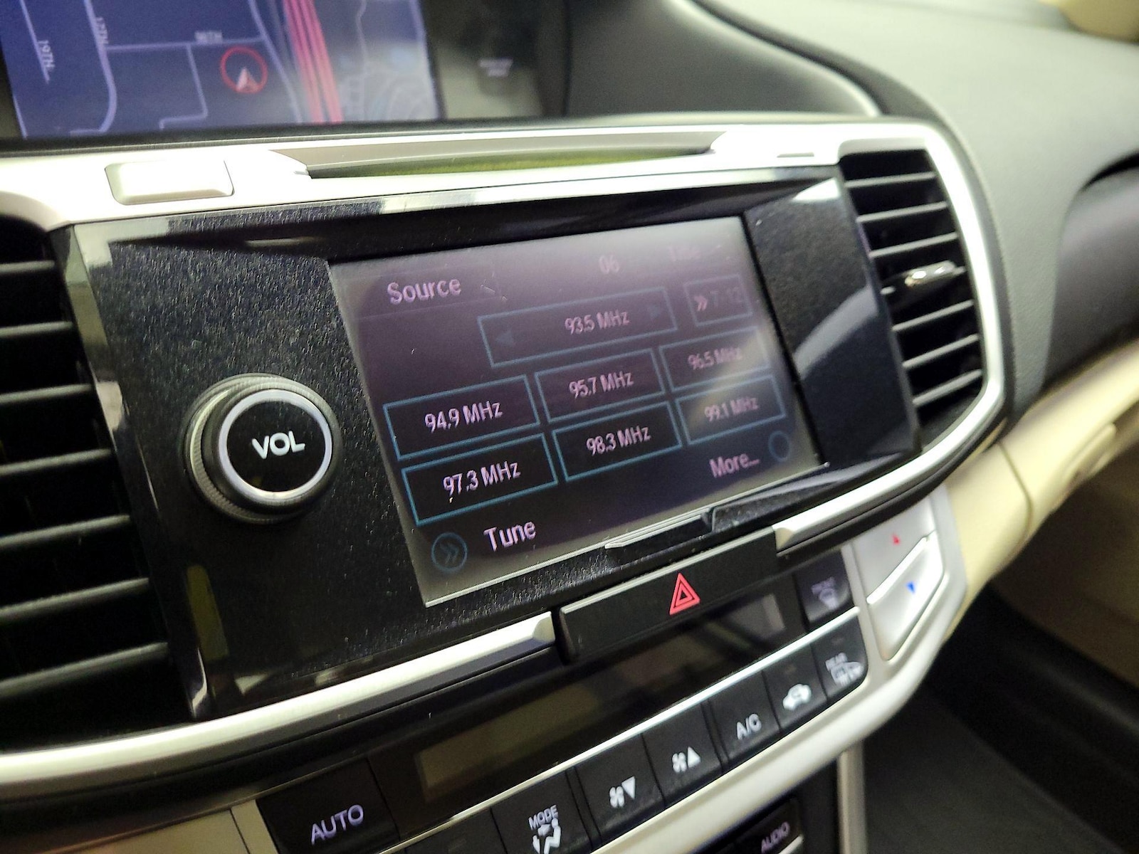 2015 Honda Accord Touring - Photo 17
