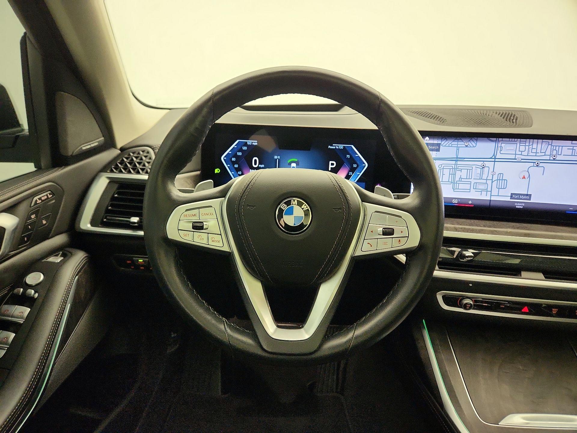 Thumbnail: 2023 BMW X7 - 10