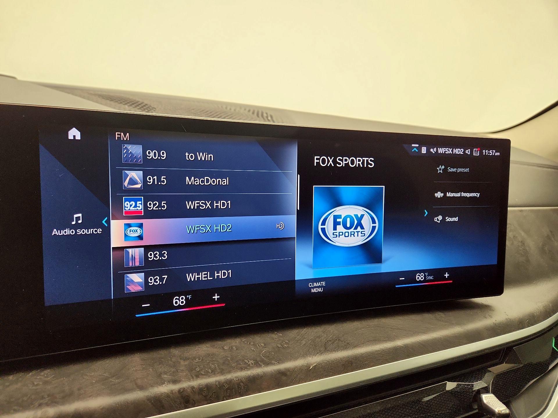 Thumbnail: 2023 BMW X7 - 16