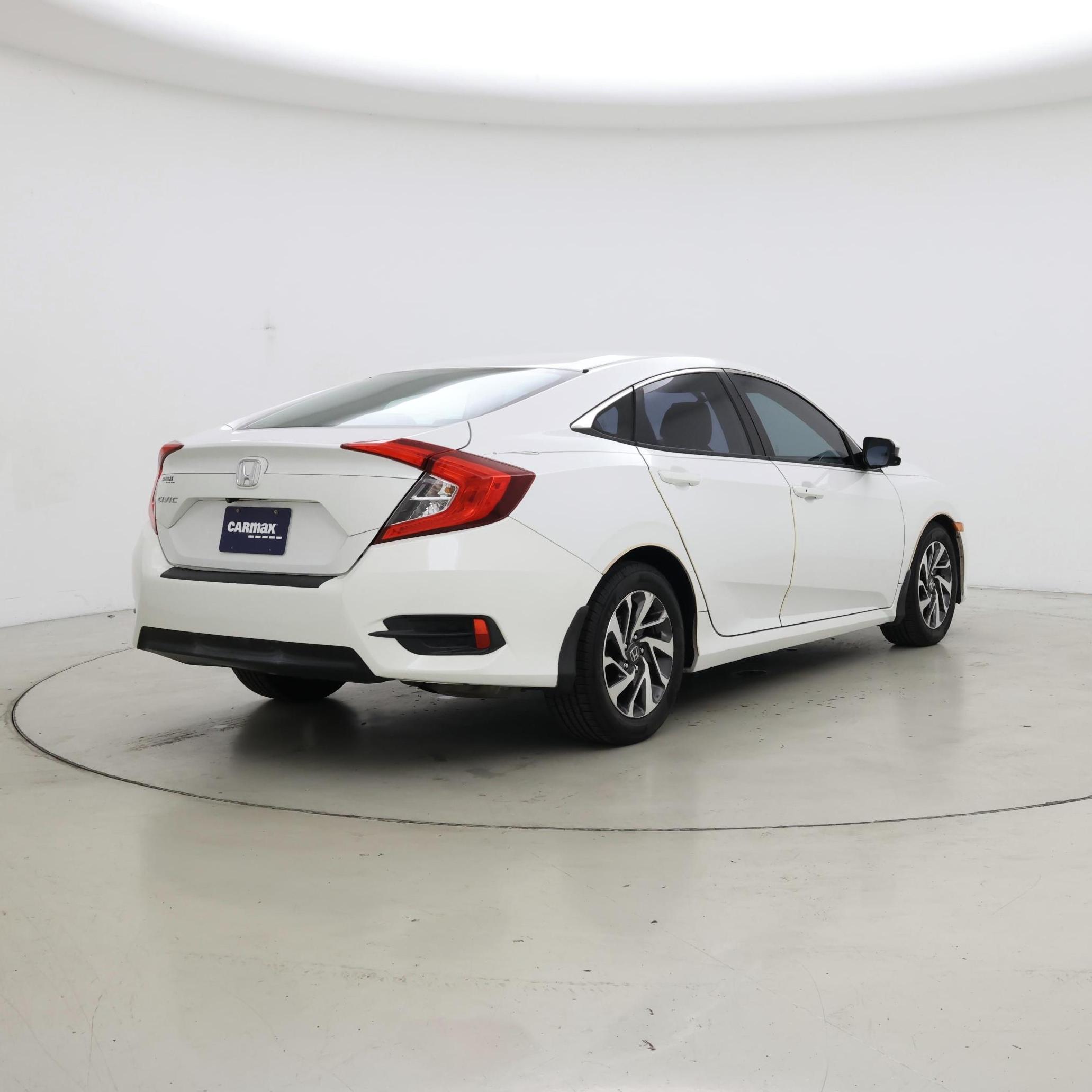 Thumbnail: 2016 Honda Civic - 8