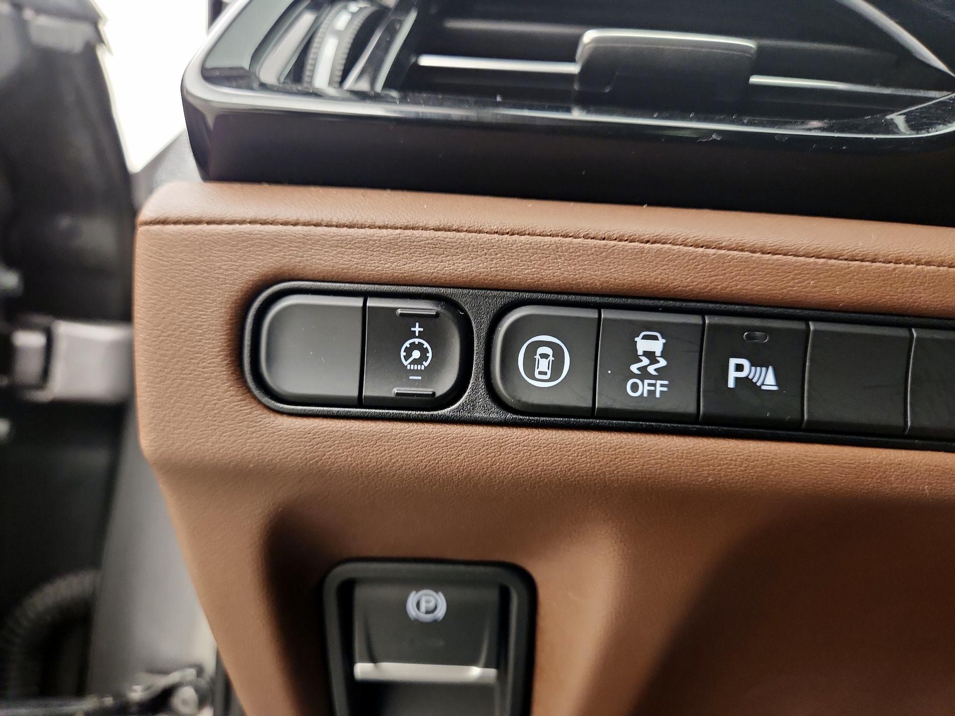 Thumbnail: 2022 Acura MDX - 13