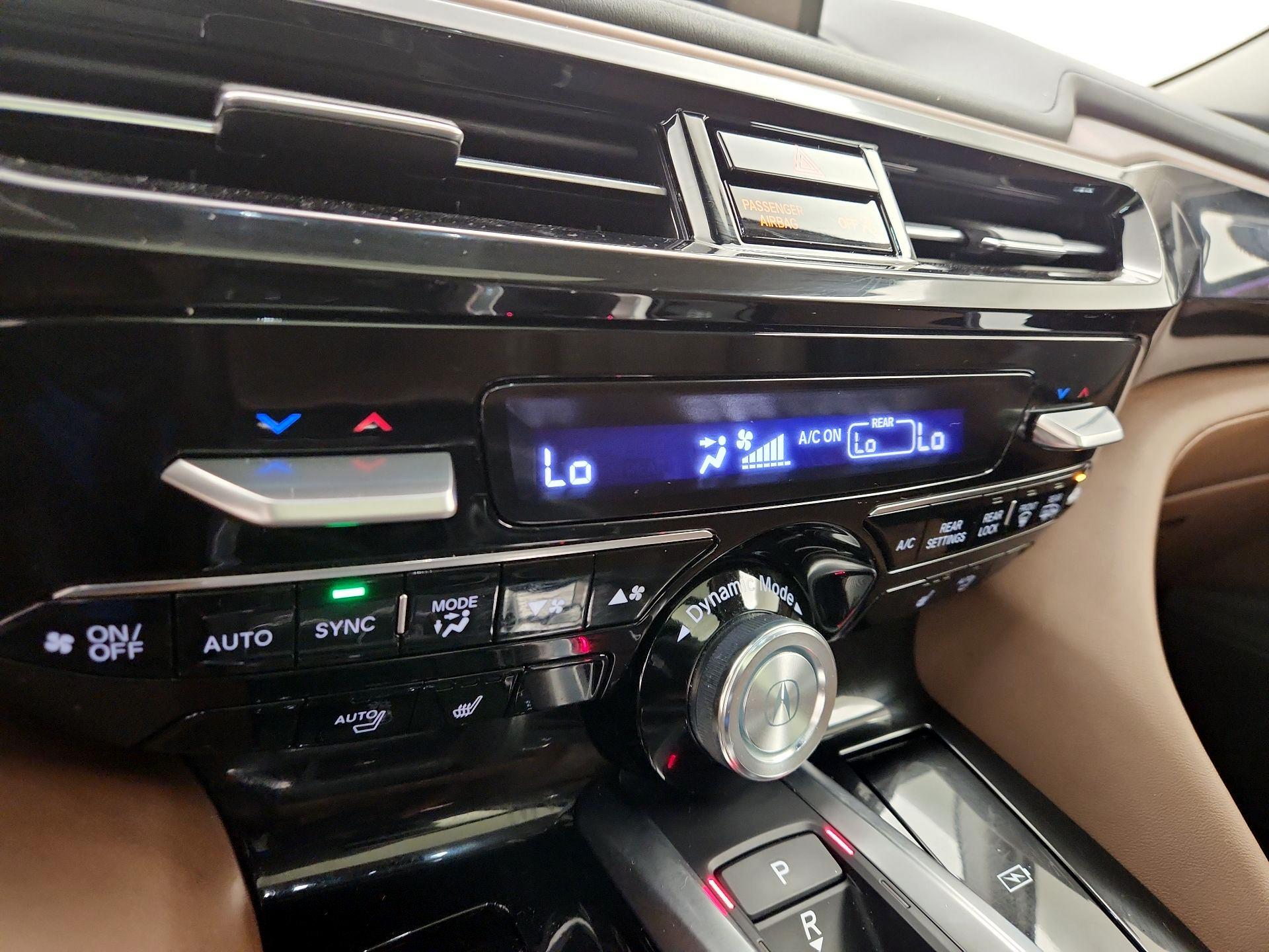 Thumbnail: 2022 Acura MDX - 17