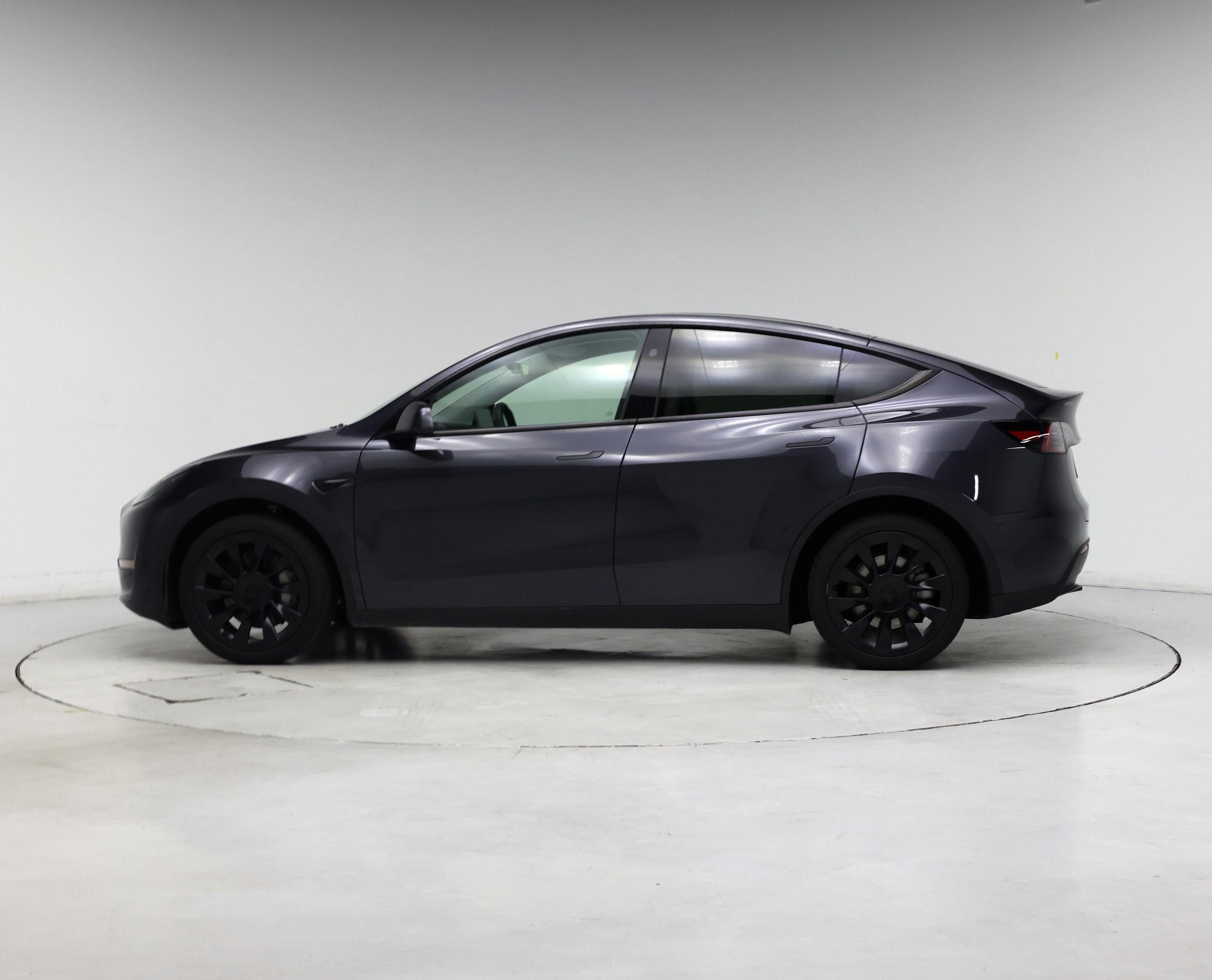 Thumbnail: 2024 Tesla Model Y - 3