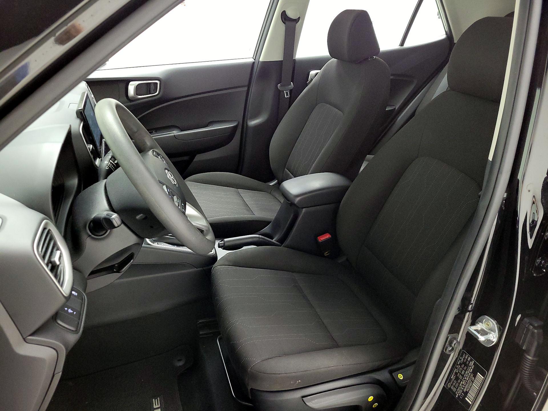 Thumbnail: 2023 Hyundai Venue - 11