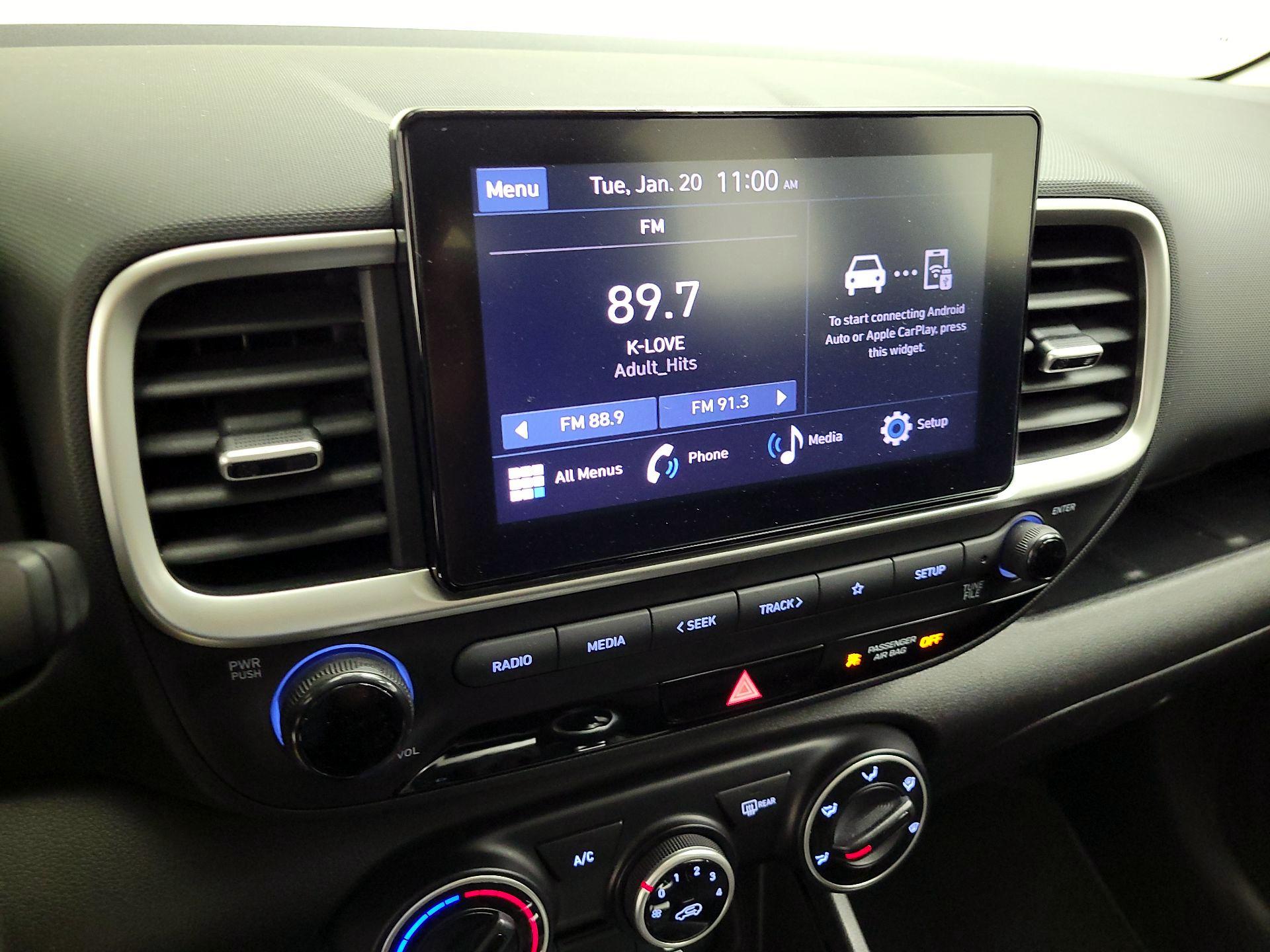 Thumbnail: 2023 Hyundai Venue - 14