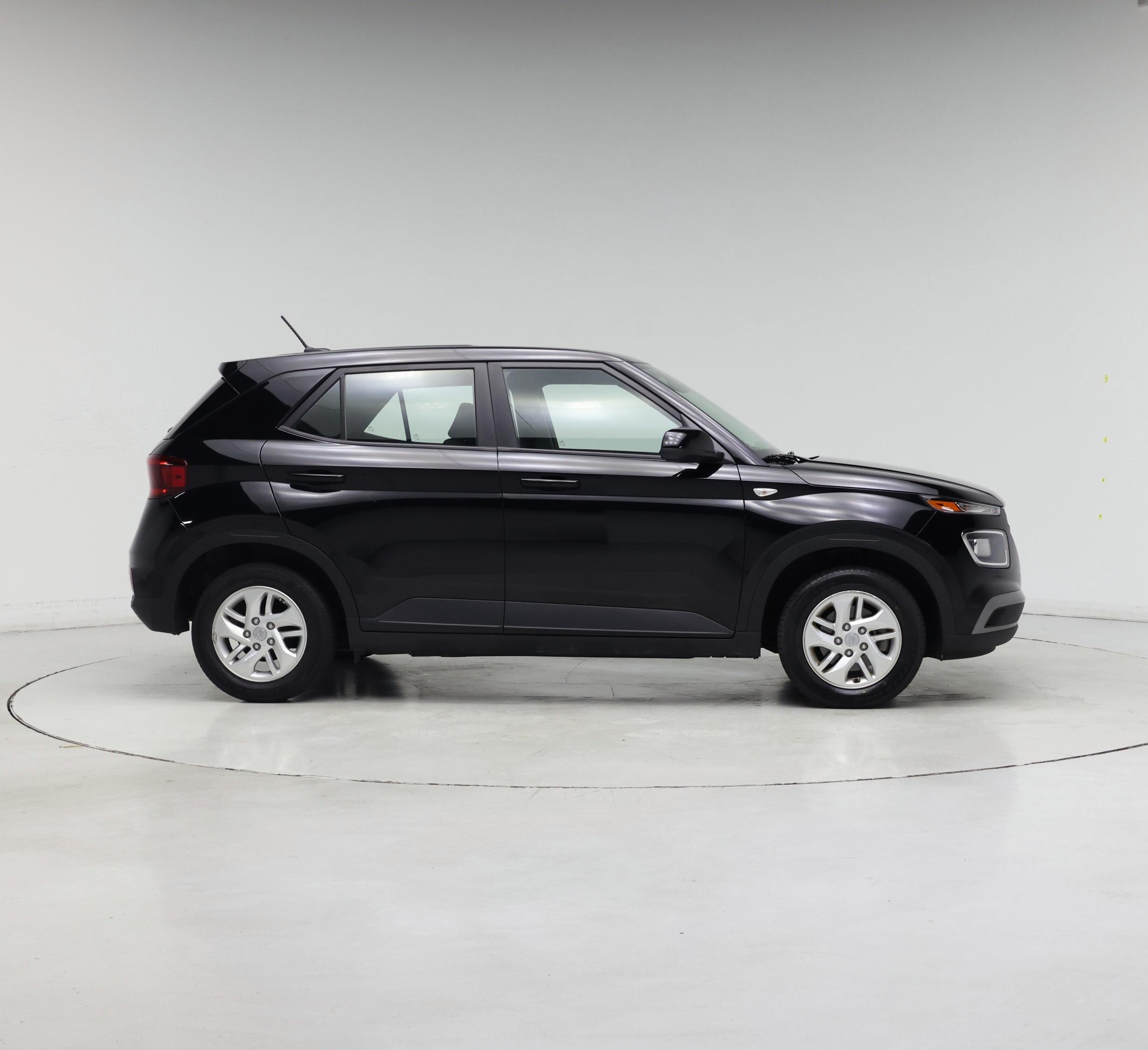 Thumbnail: 2023 Hyundai Venue - 7