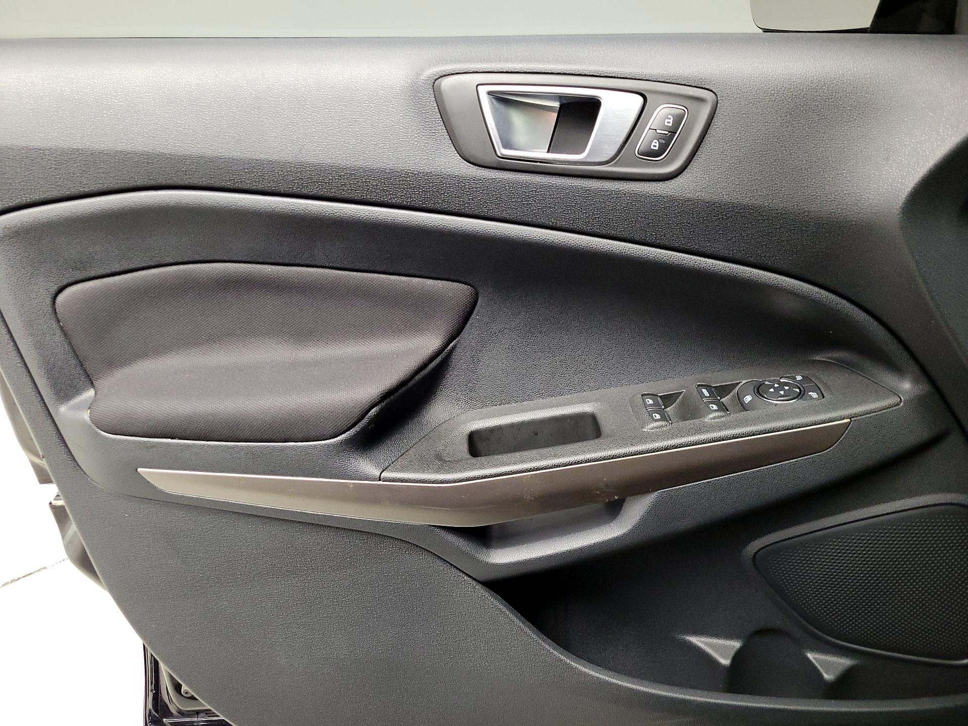 Thumbnail: 2019 Ford EcoSport - 12