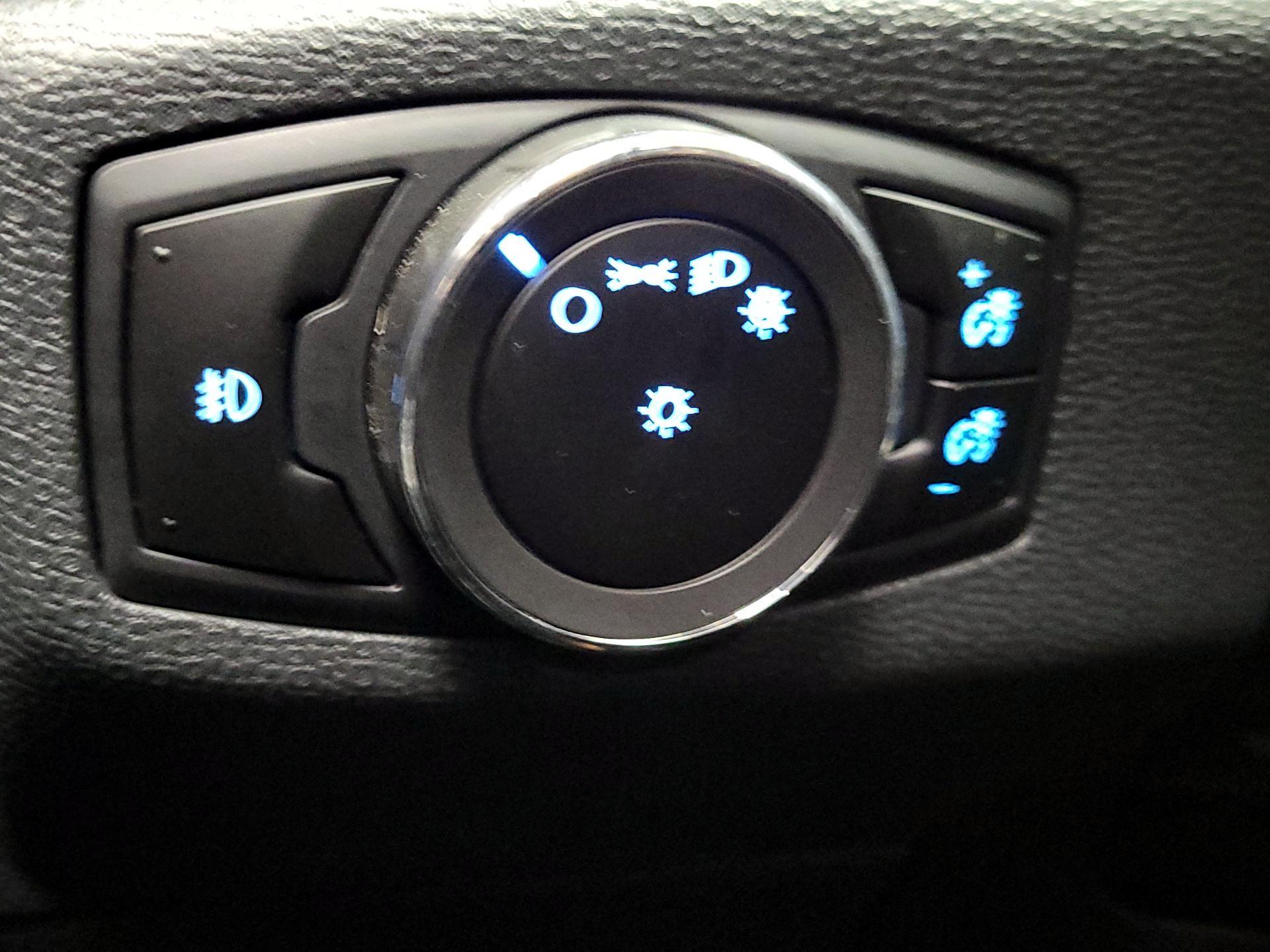 Thumbnail: 2019 Ford EcoSport - 13