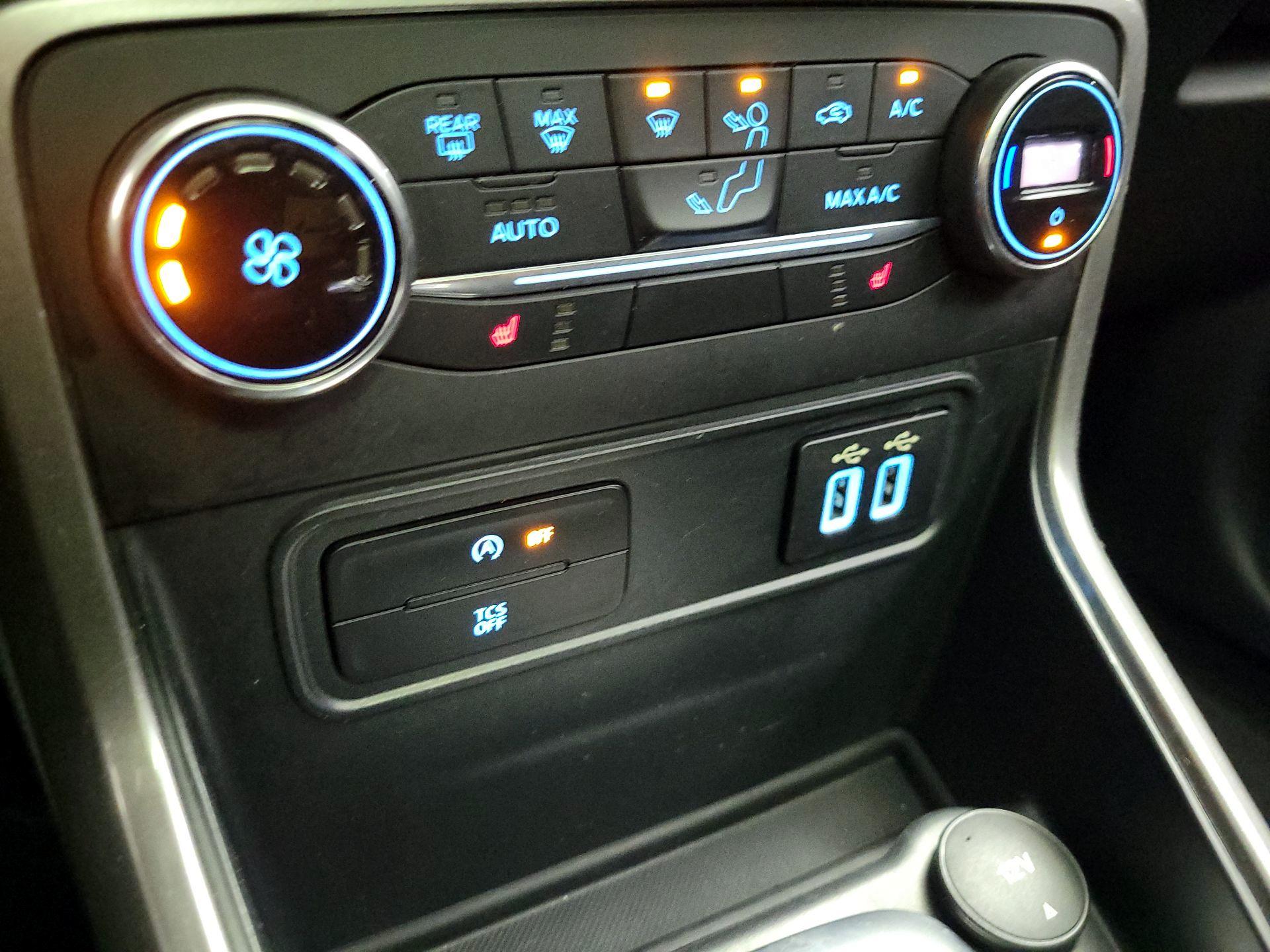 Thumbnail: 2019 Ford EcoSport - 16