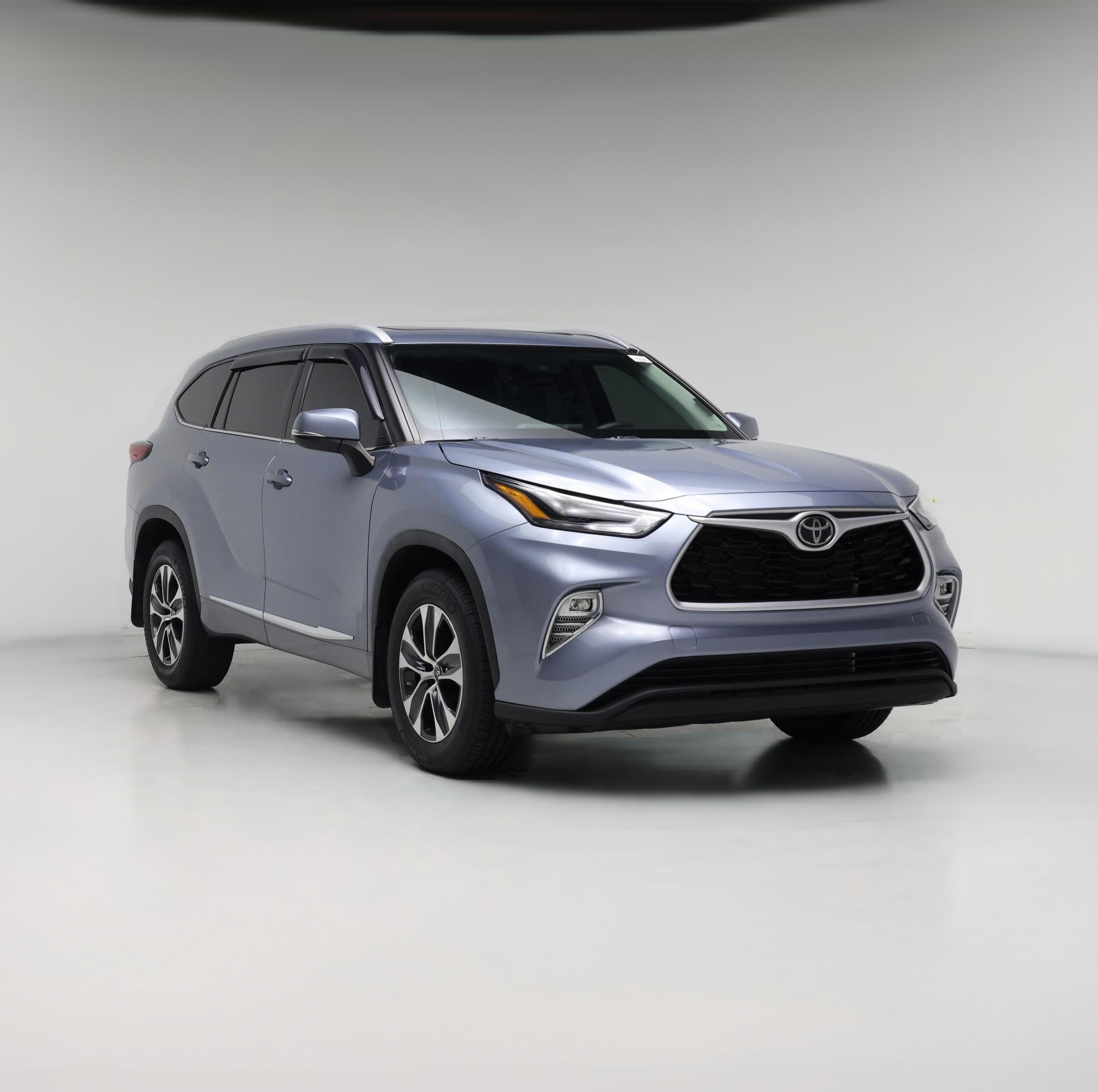 Thumbnail: 2022 Toyota Highlander - 1