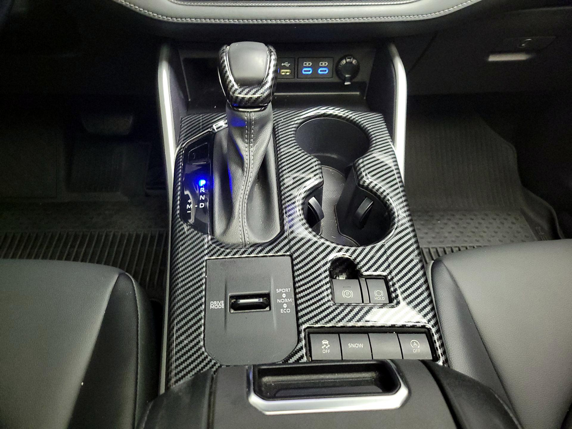 Thumbnail: 2022 Toyota Highlander - 17