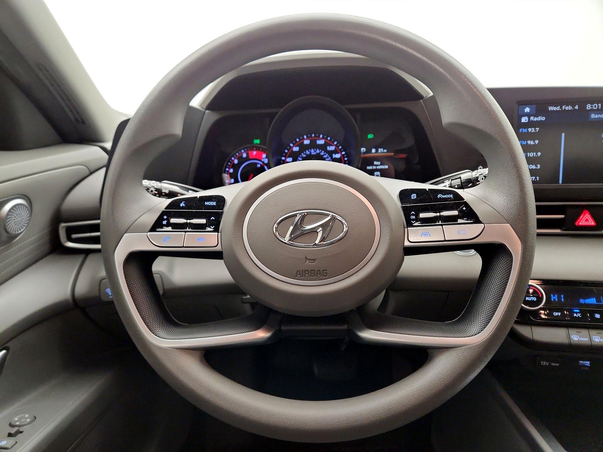 Thumbnail: 2023 Hyundai Elantra - 10