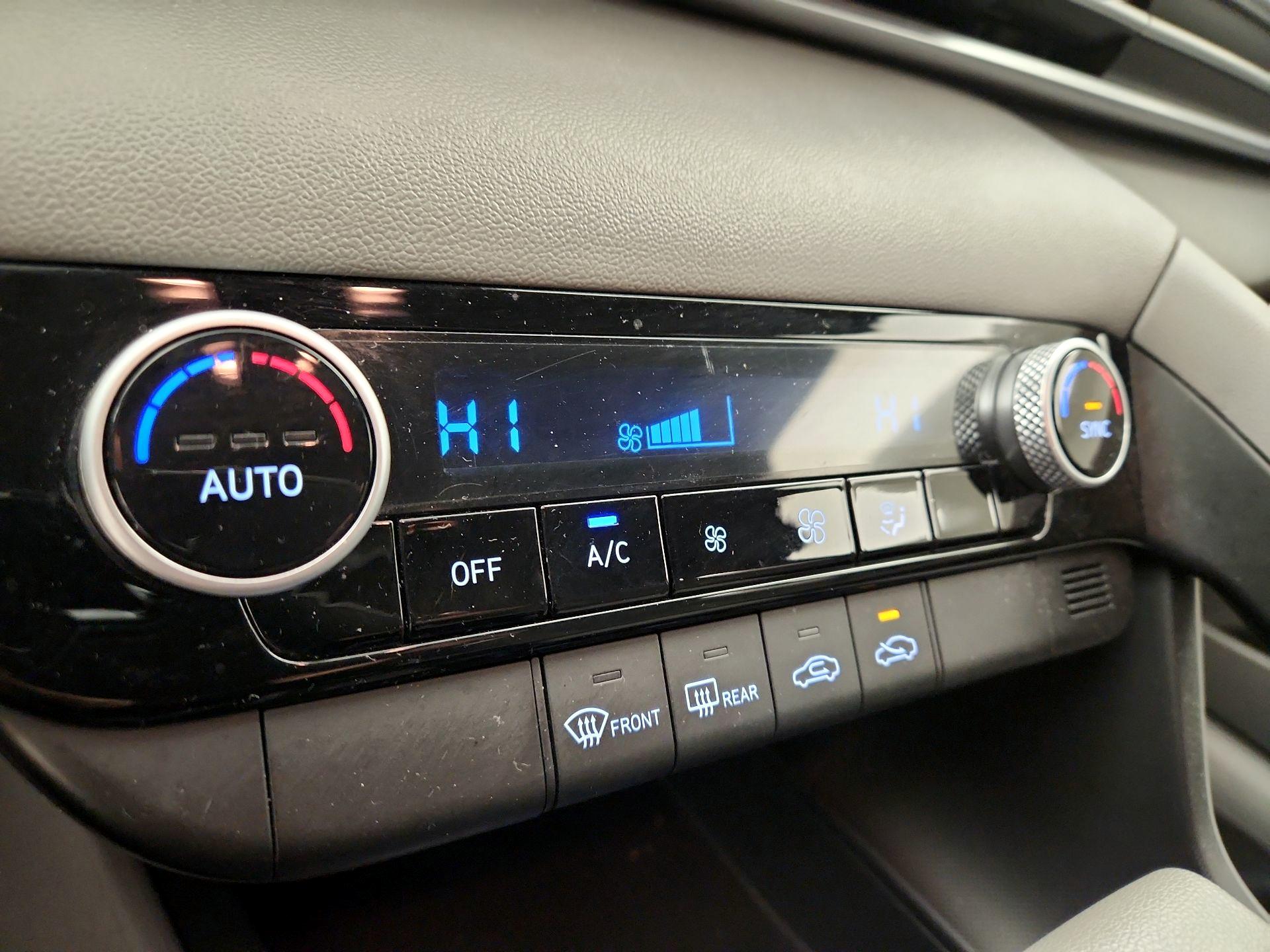 Thumbnail: 2023 Hyundai Elantra - 16