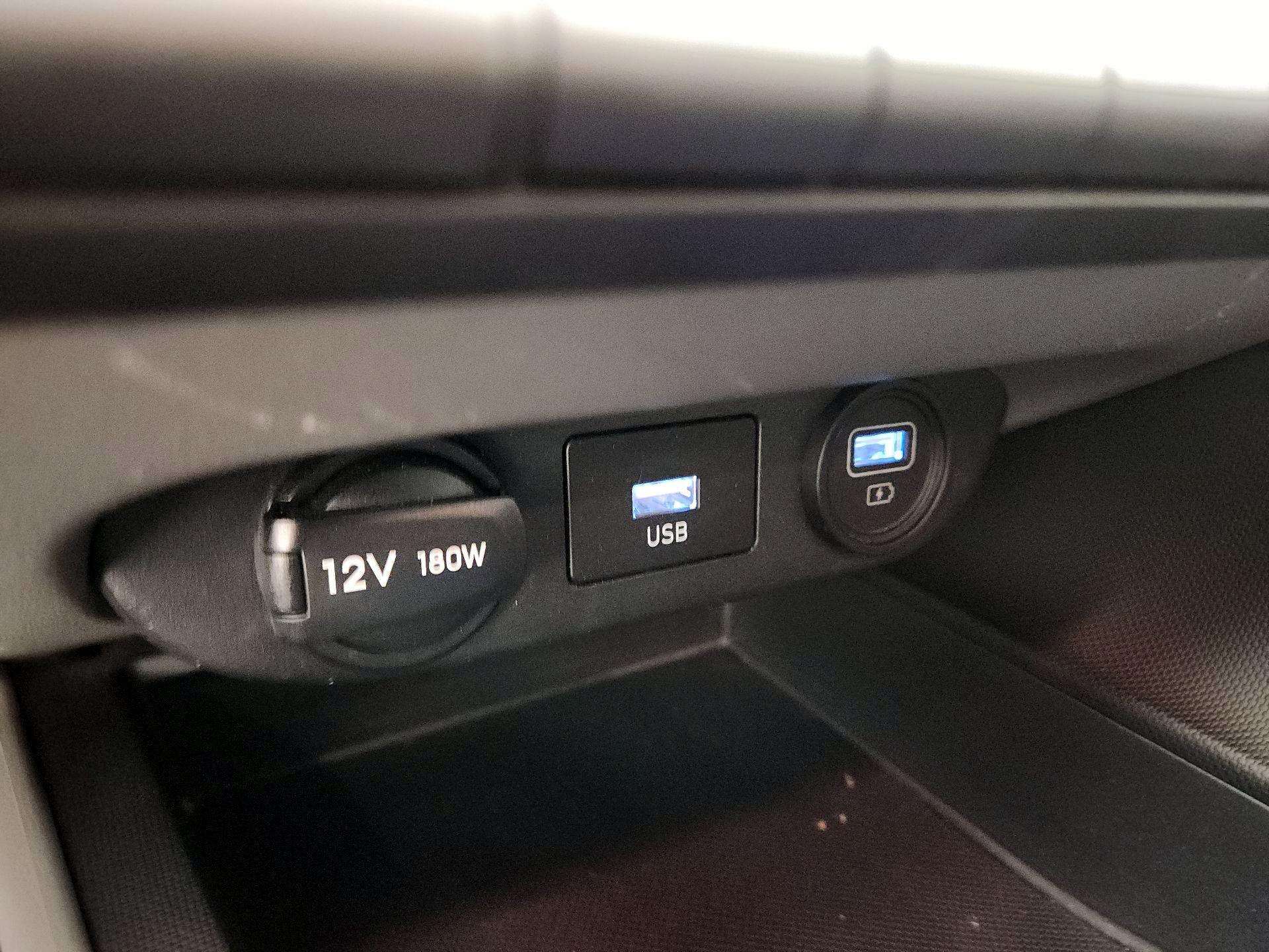 Thumbnail: 2023 Hyundai Elantra - 18