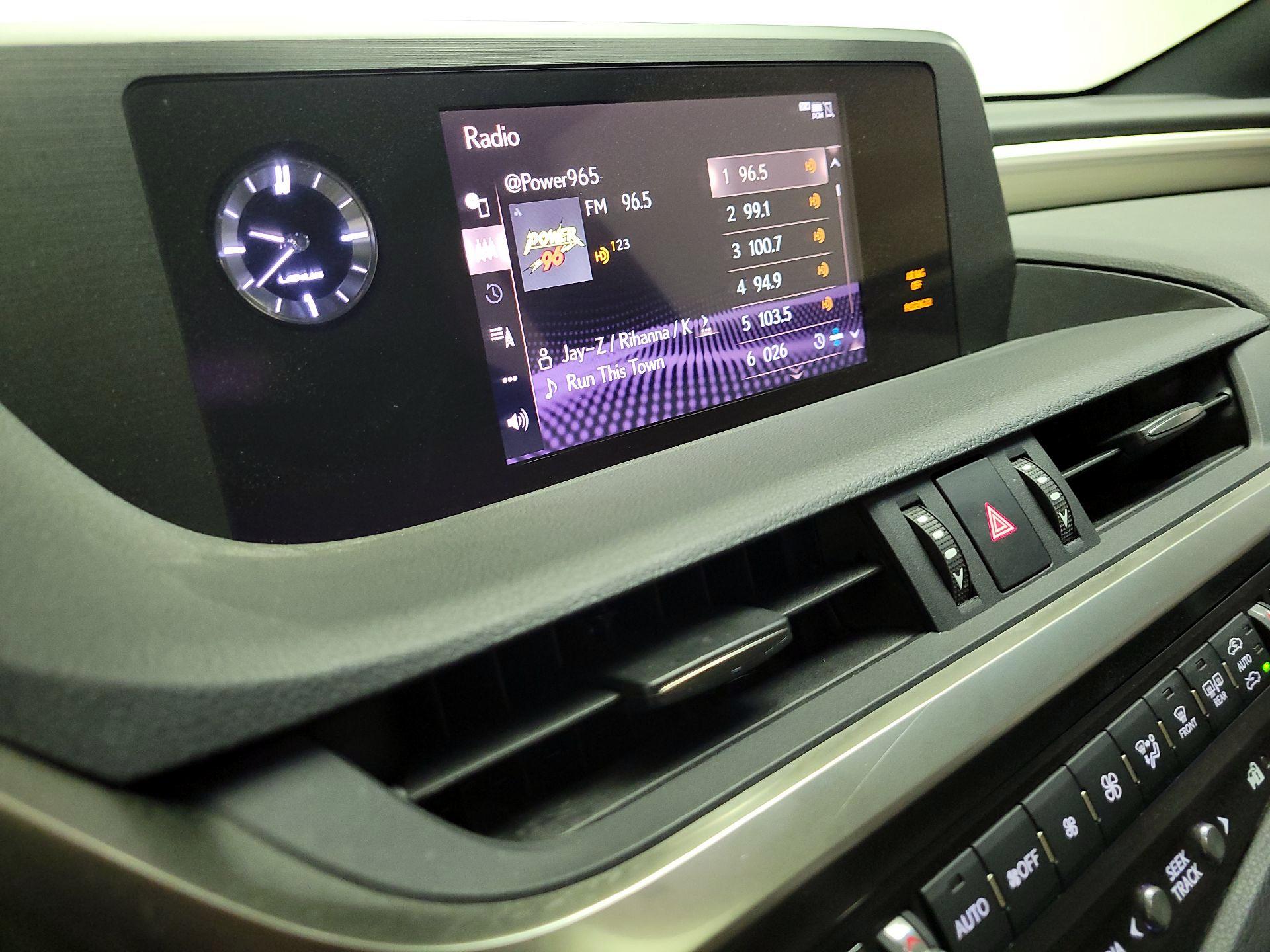 Thumbnail: 2020 Lexus ES - 15