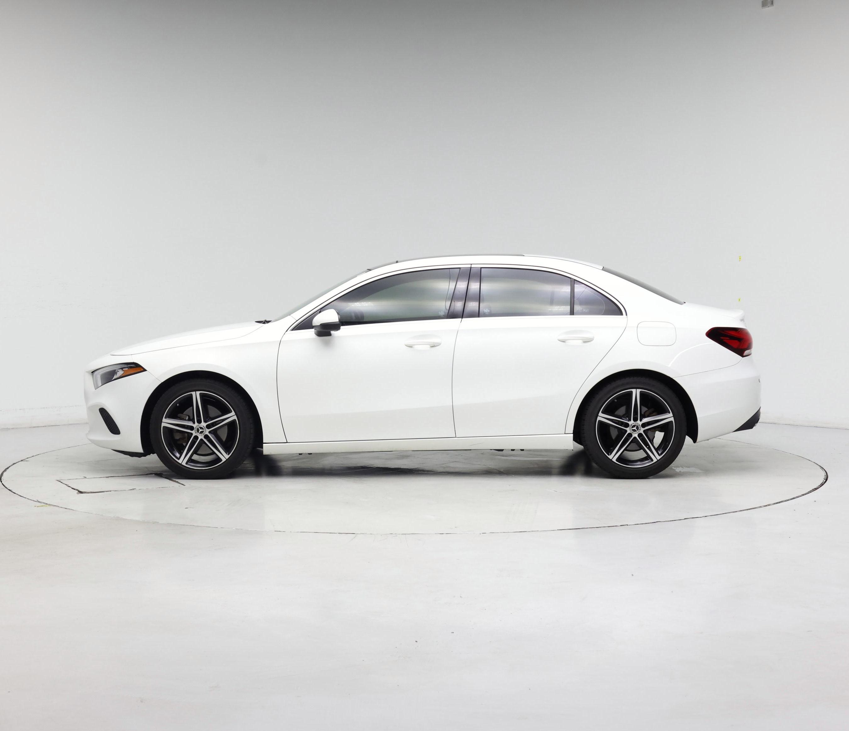 Thumbnail: 2019 Mercedes-Benz A-Class - 3