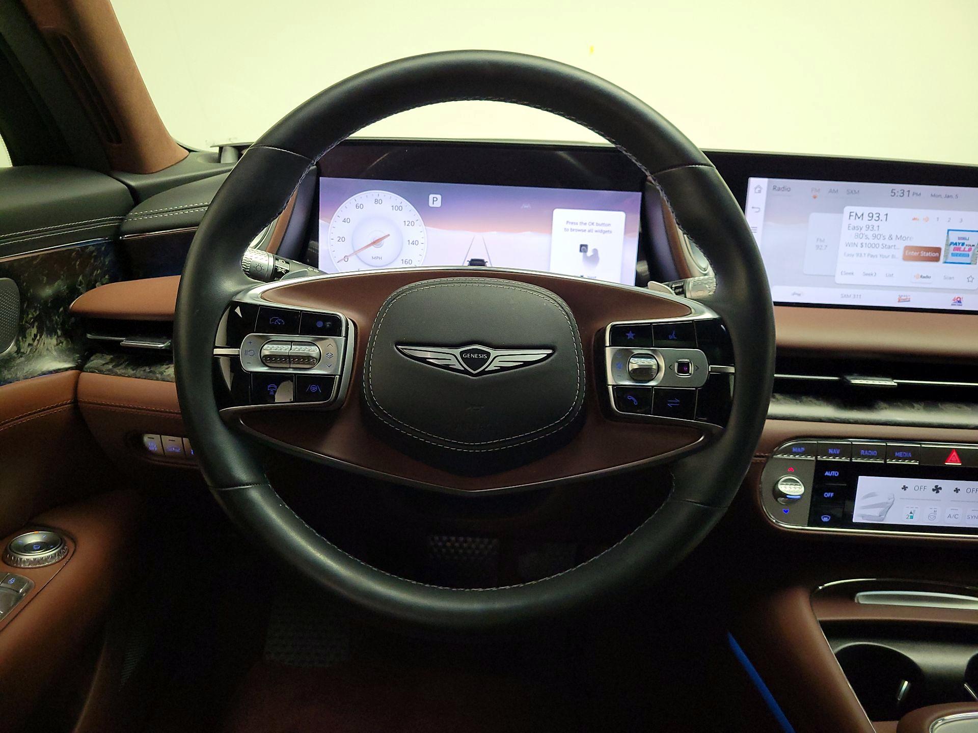 Thumbnail: 2023 Genesis G90 - 10