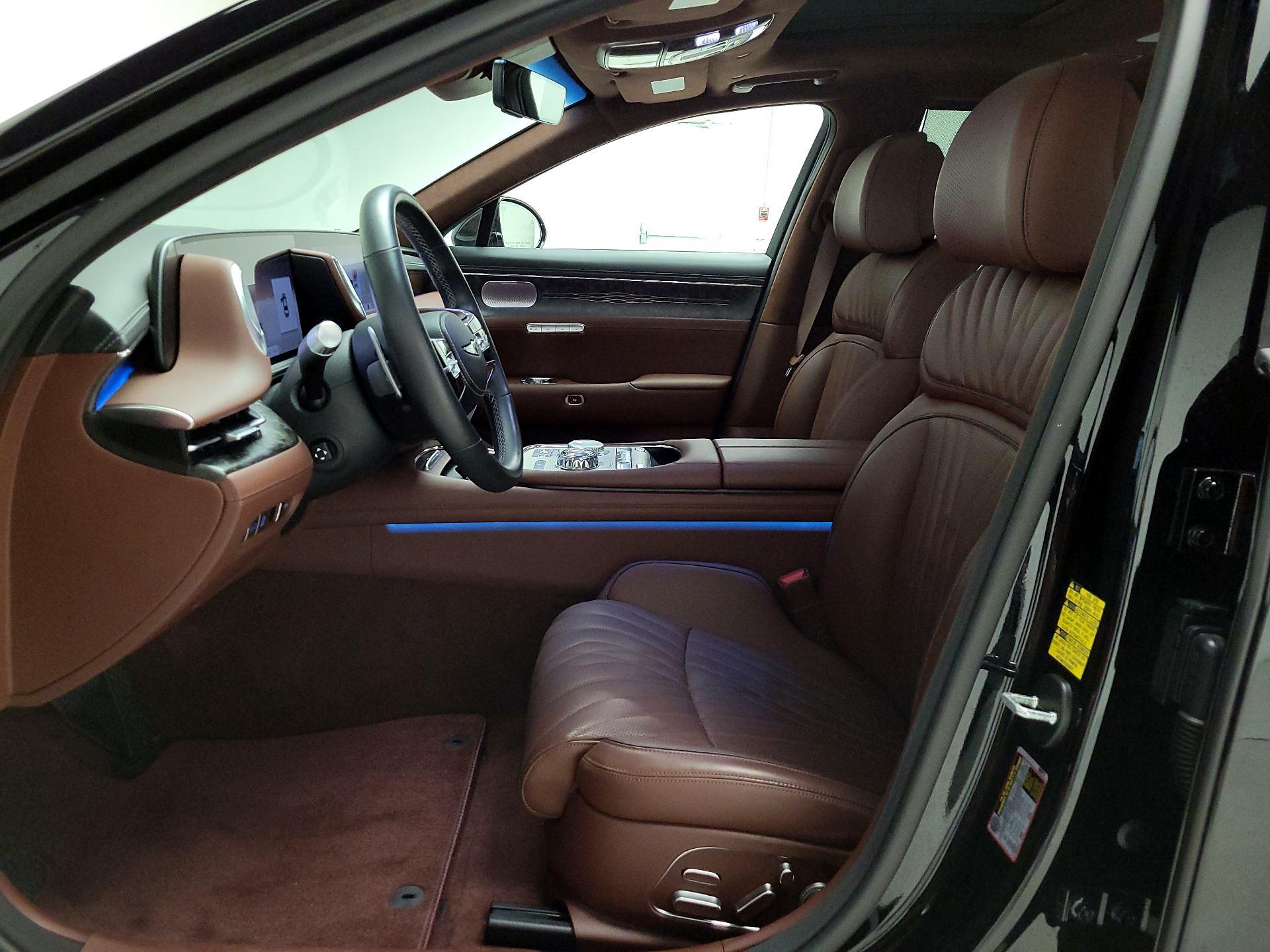 Thumbnail: 2023 Genesis G90 - 11