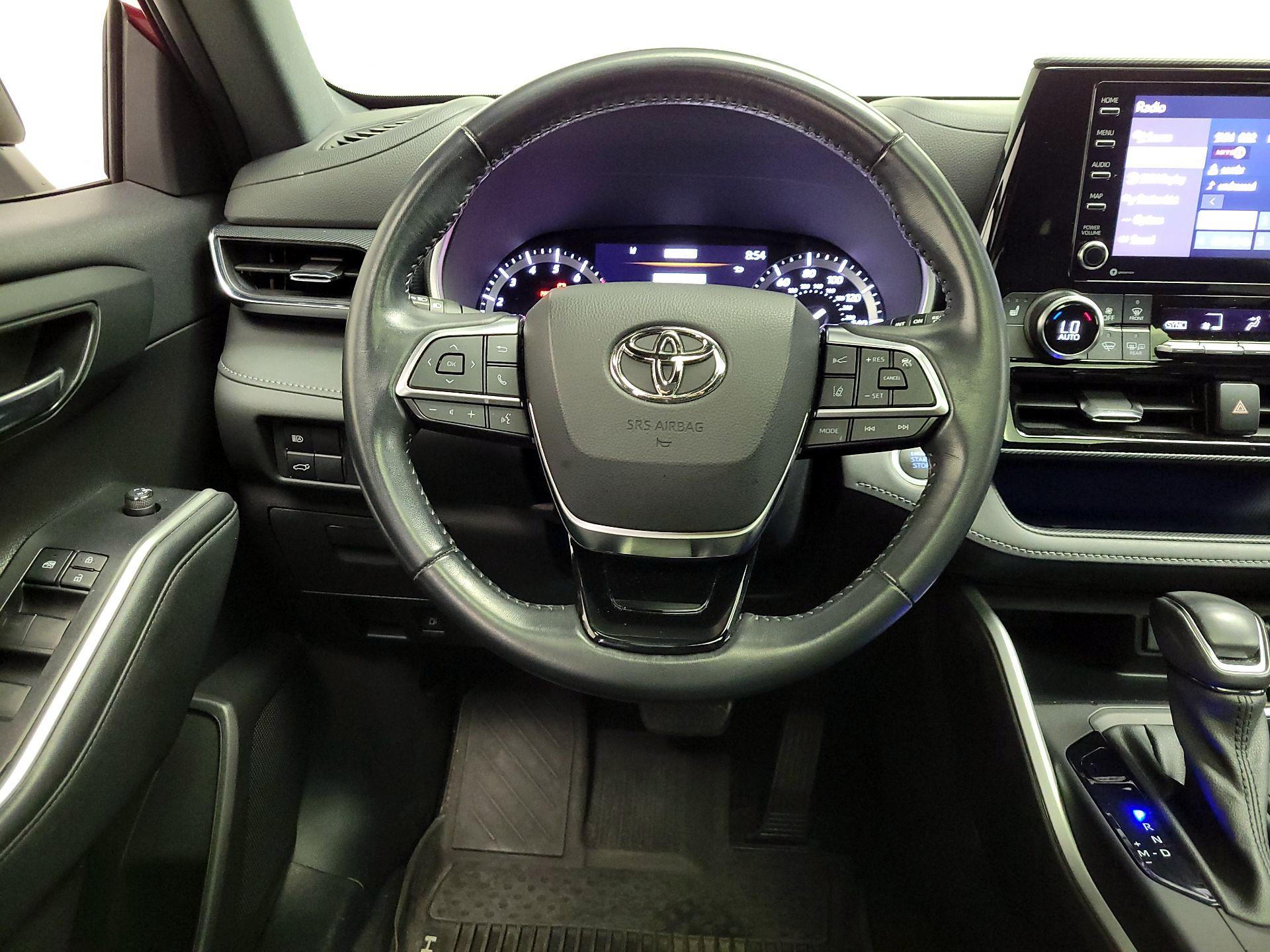 Thumbnail: 2021 Toyota Highlander - 10