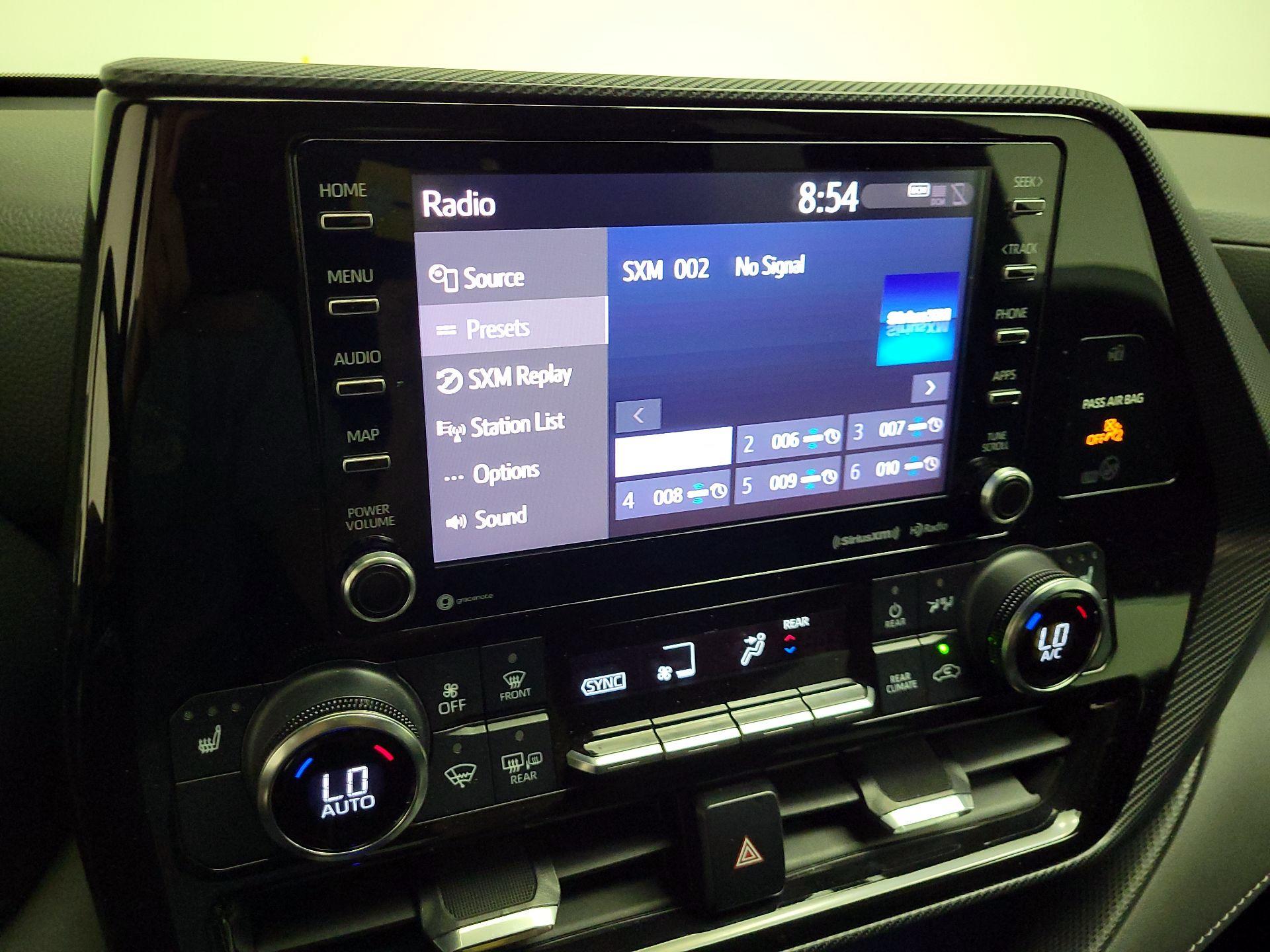 Thumbnail: 2021 Toyota Highlander - 15